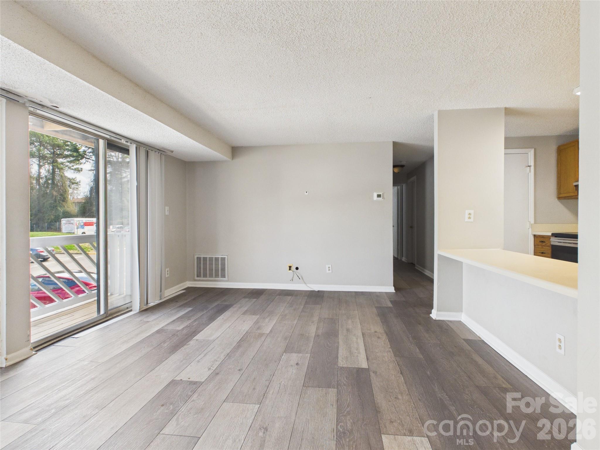 9511 Shannon Green Drive APT E