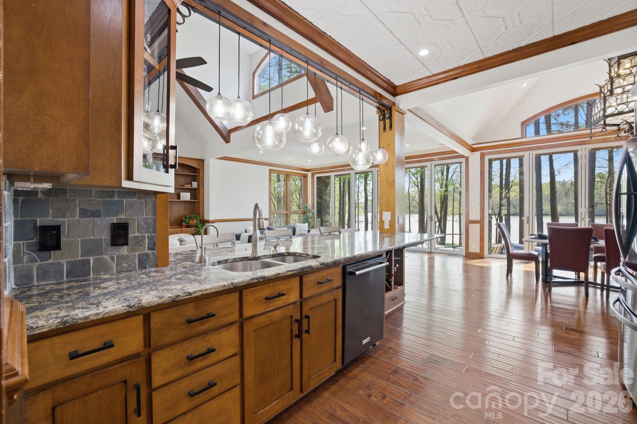 Sunset Pointe - Residential