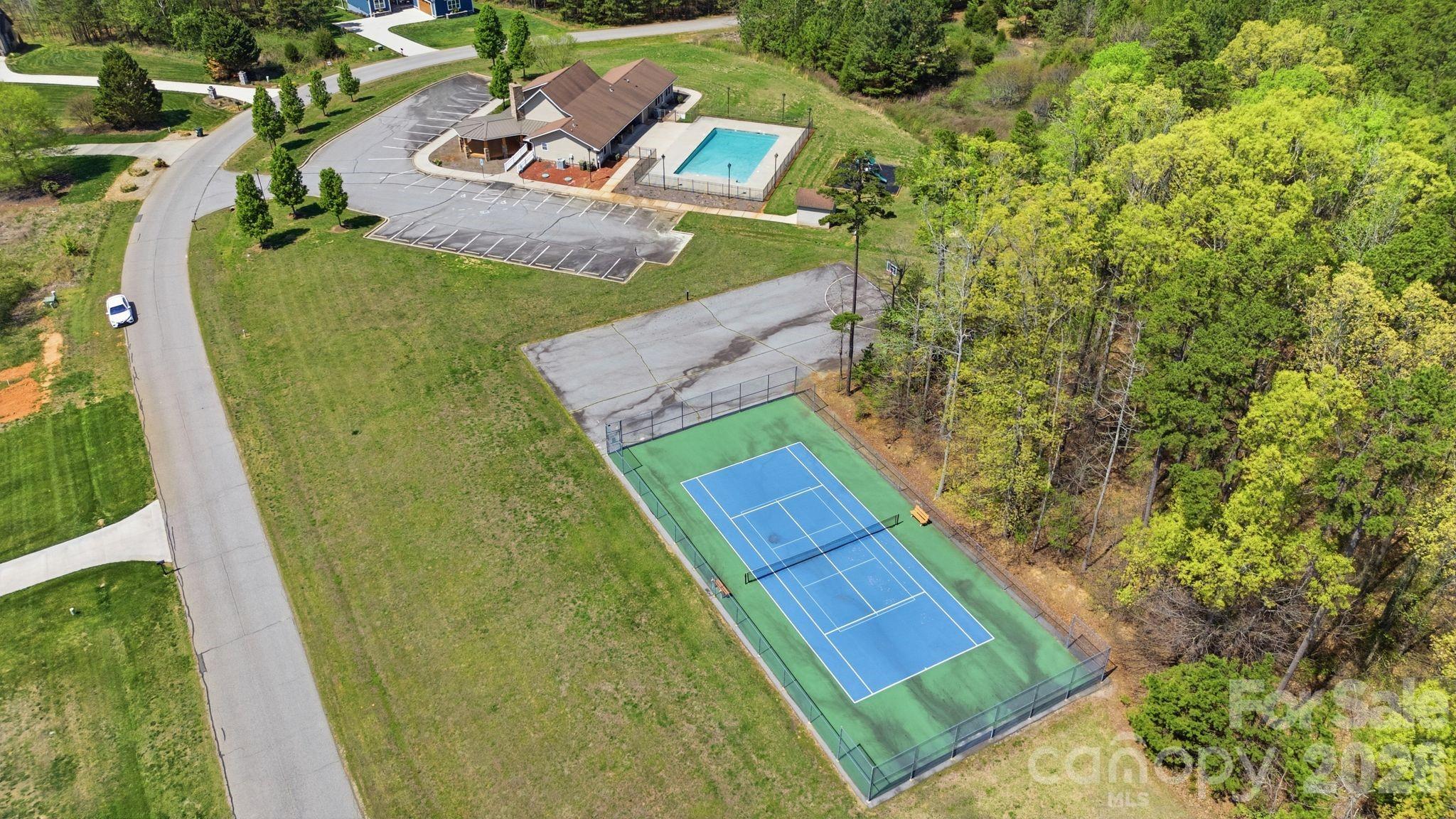 Sunset Pointe - Residential