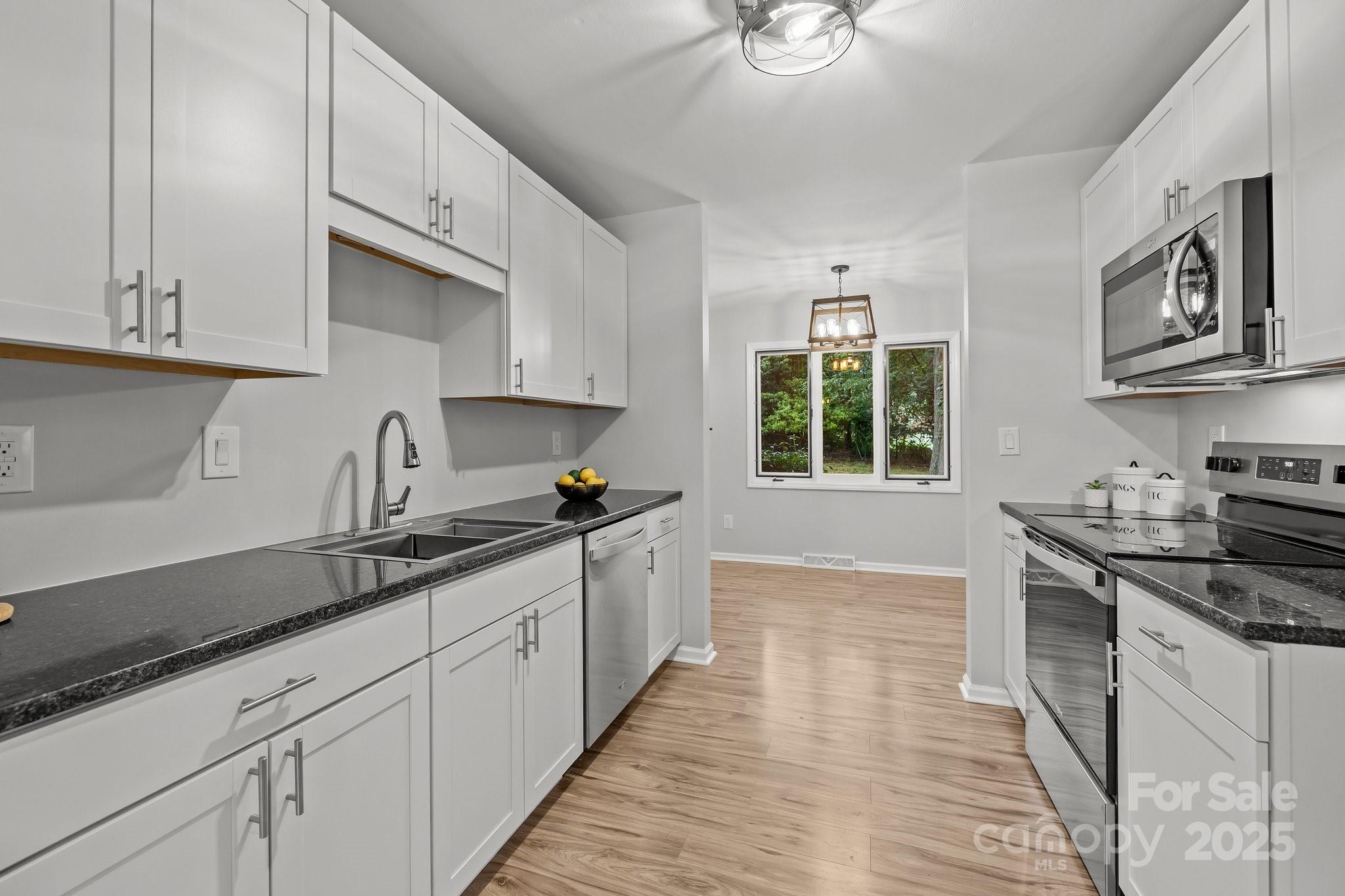 13446 Idlefield Lane