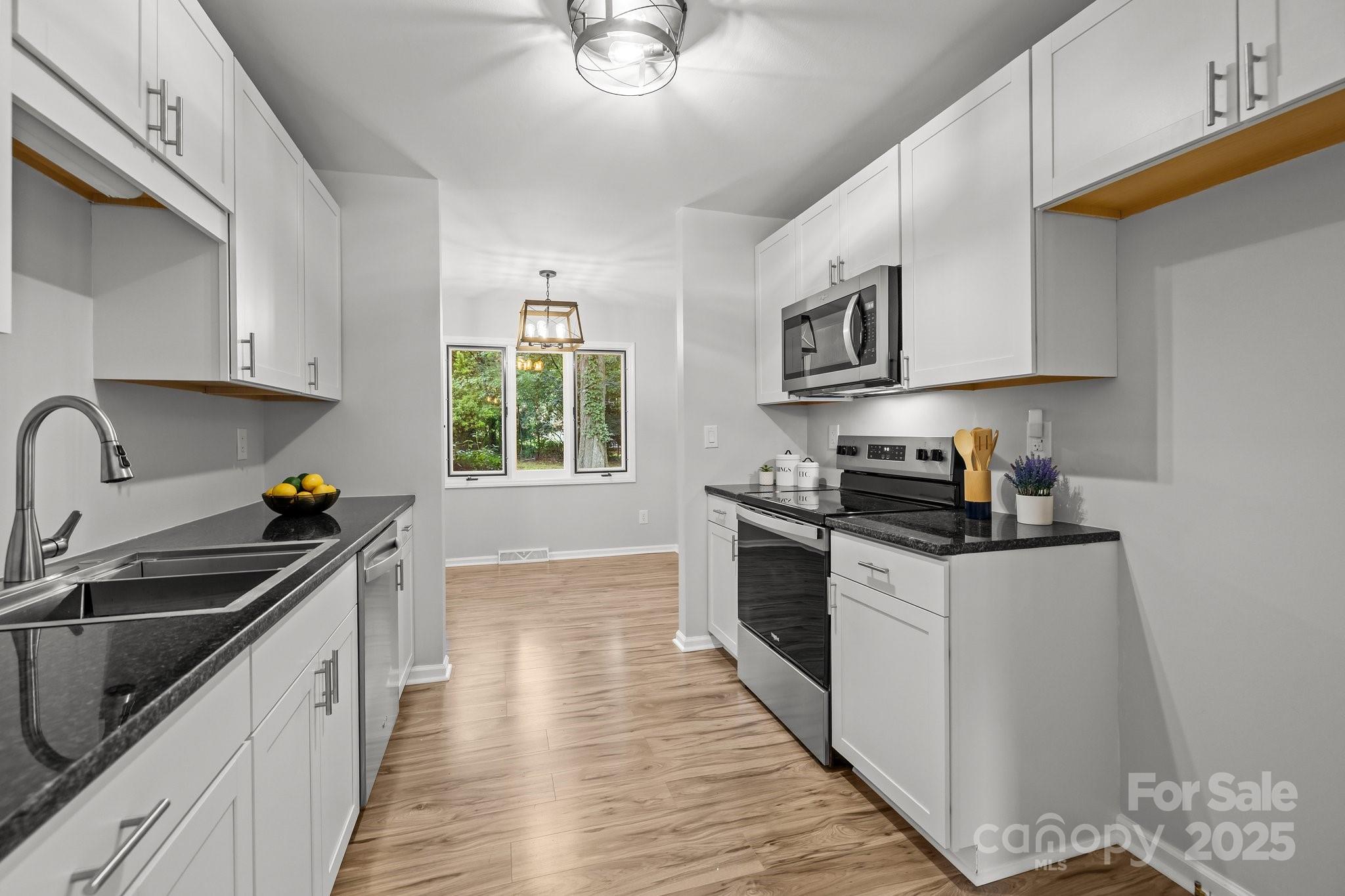 13446 Idlefield Lane