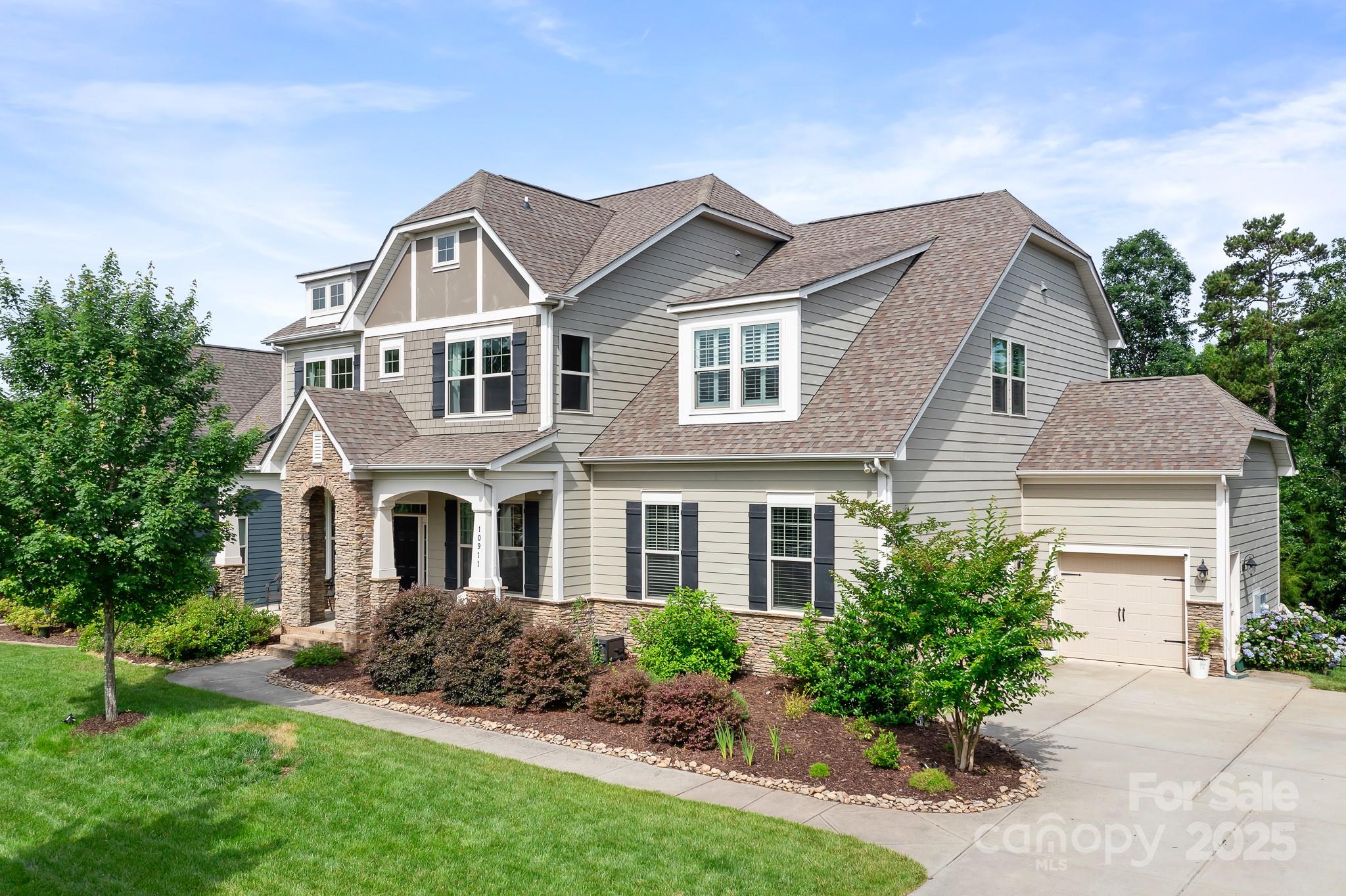 10911 Skymont Drive