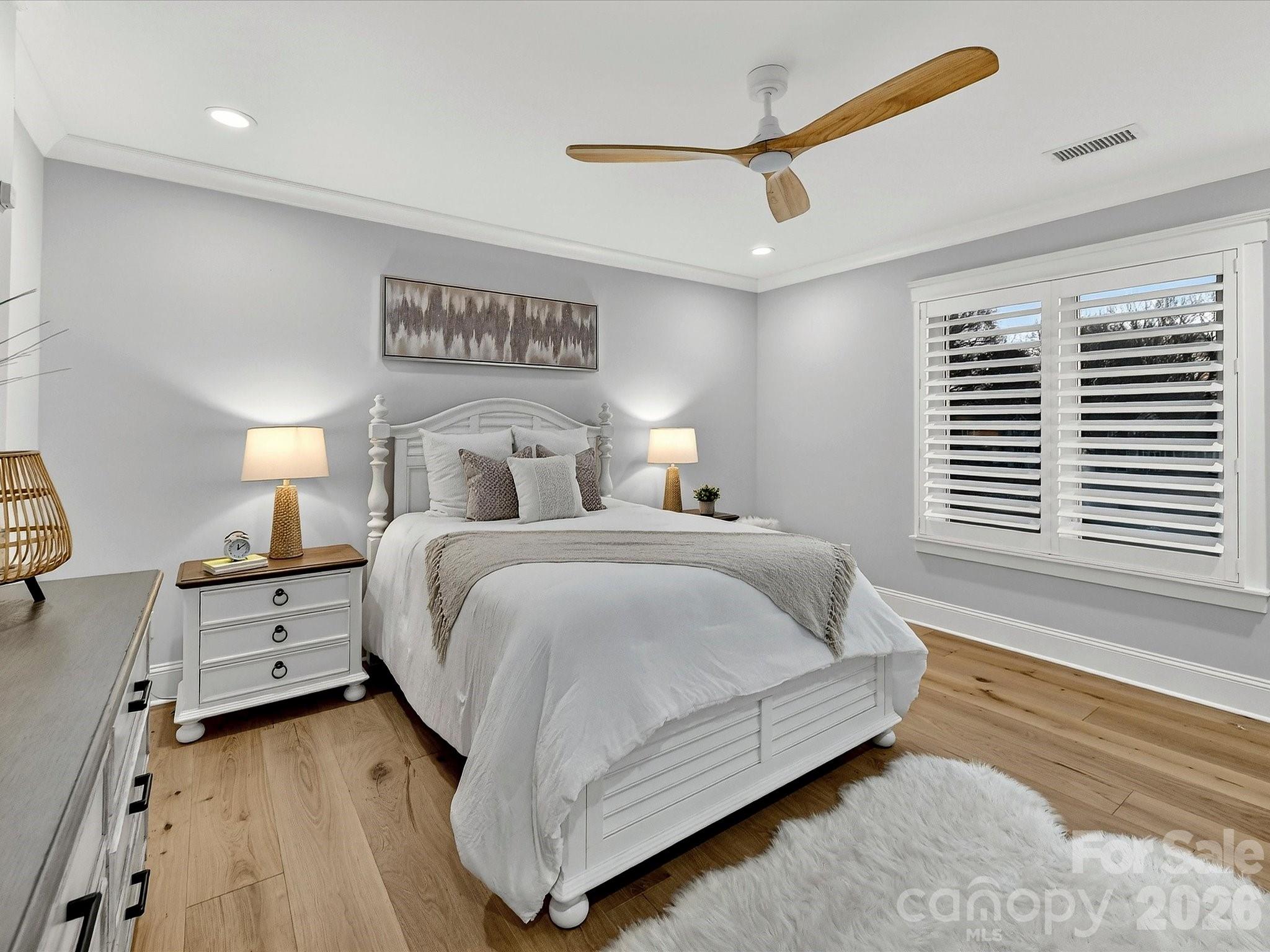 Point Largo - Residential