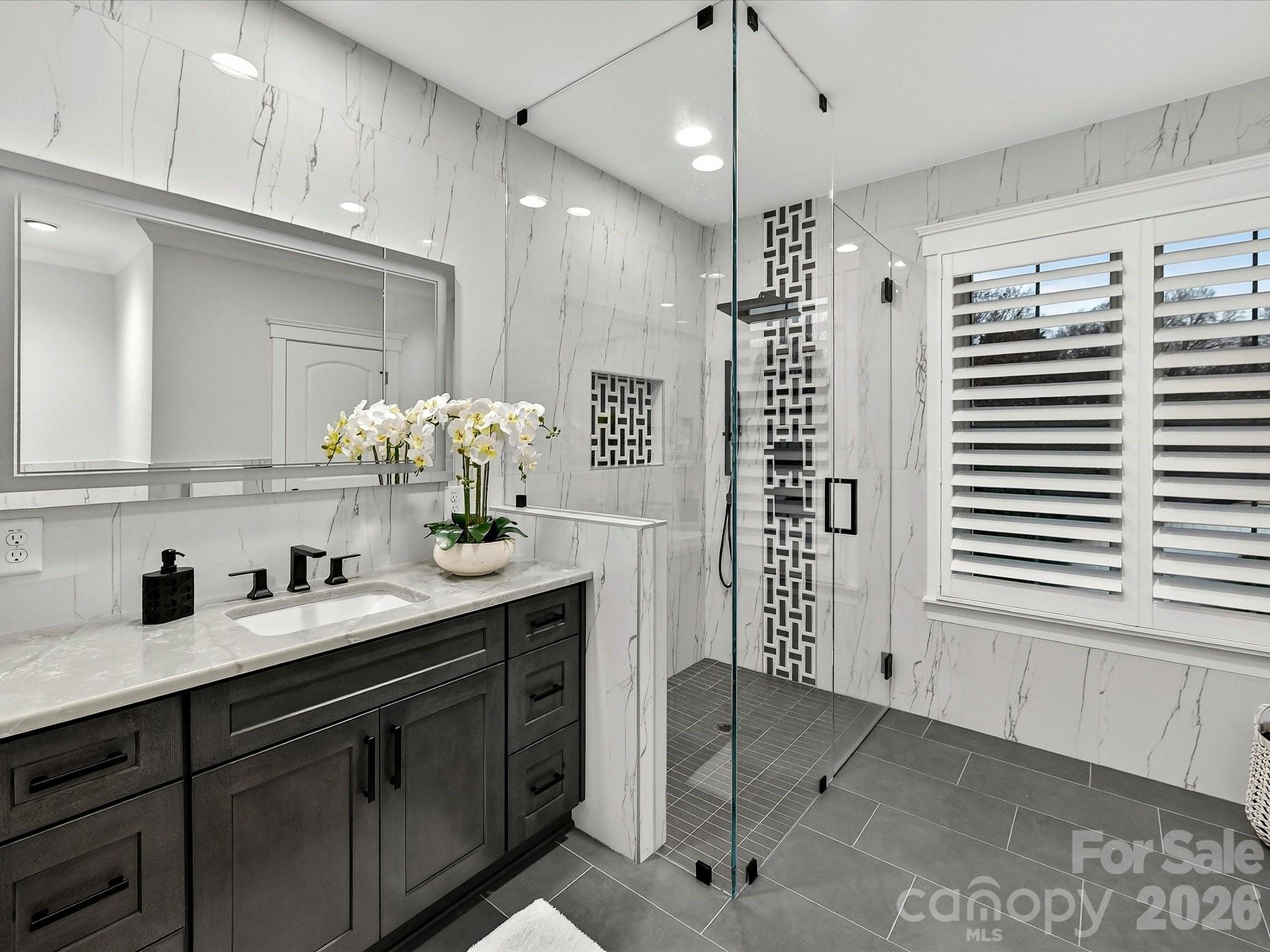 Point Largo - Residential