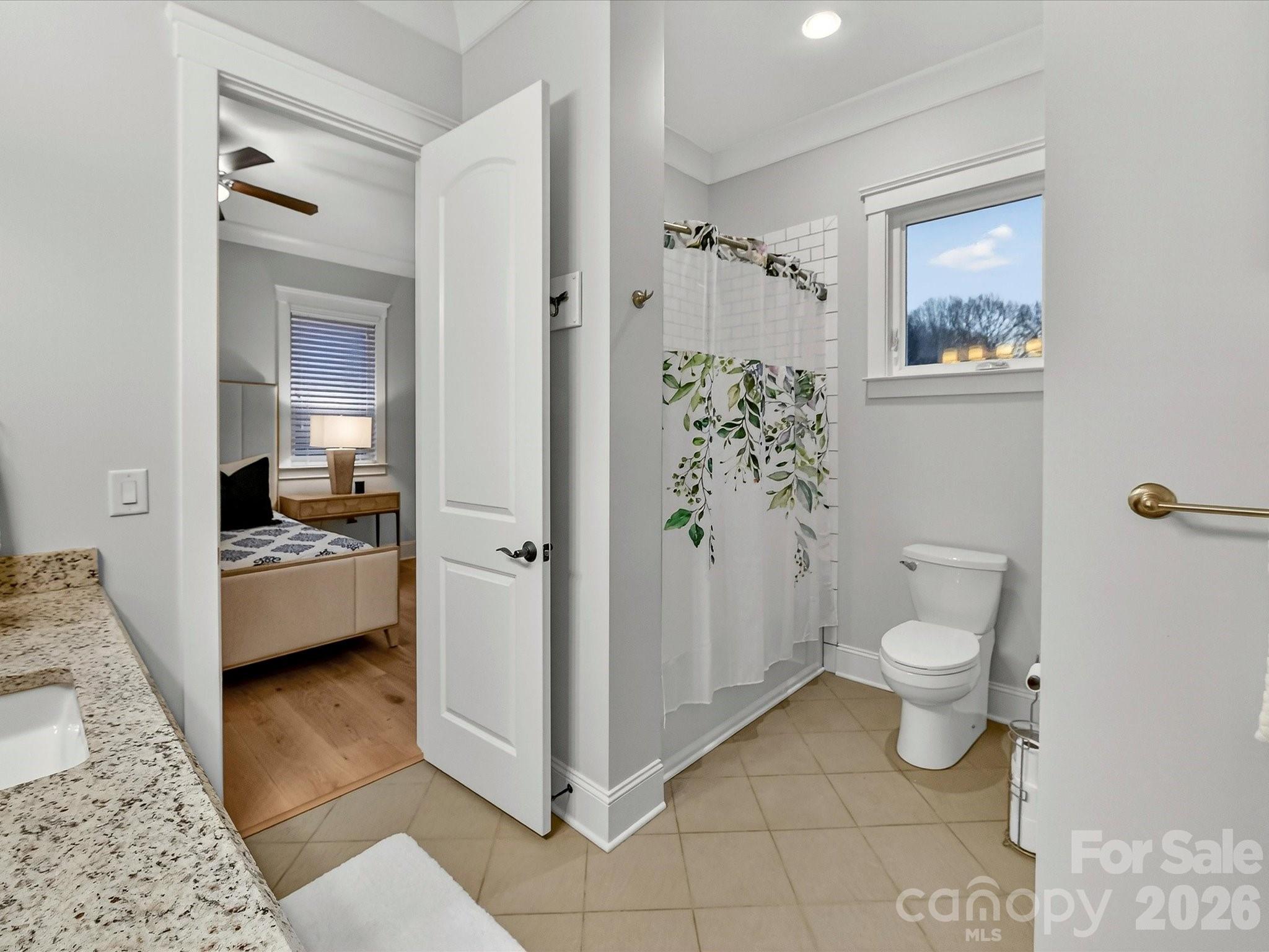 Point Largo - Residential