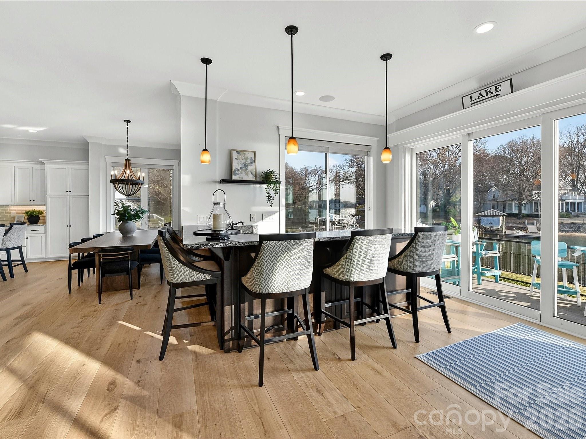 Point Largo - Residential