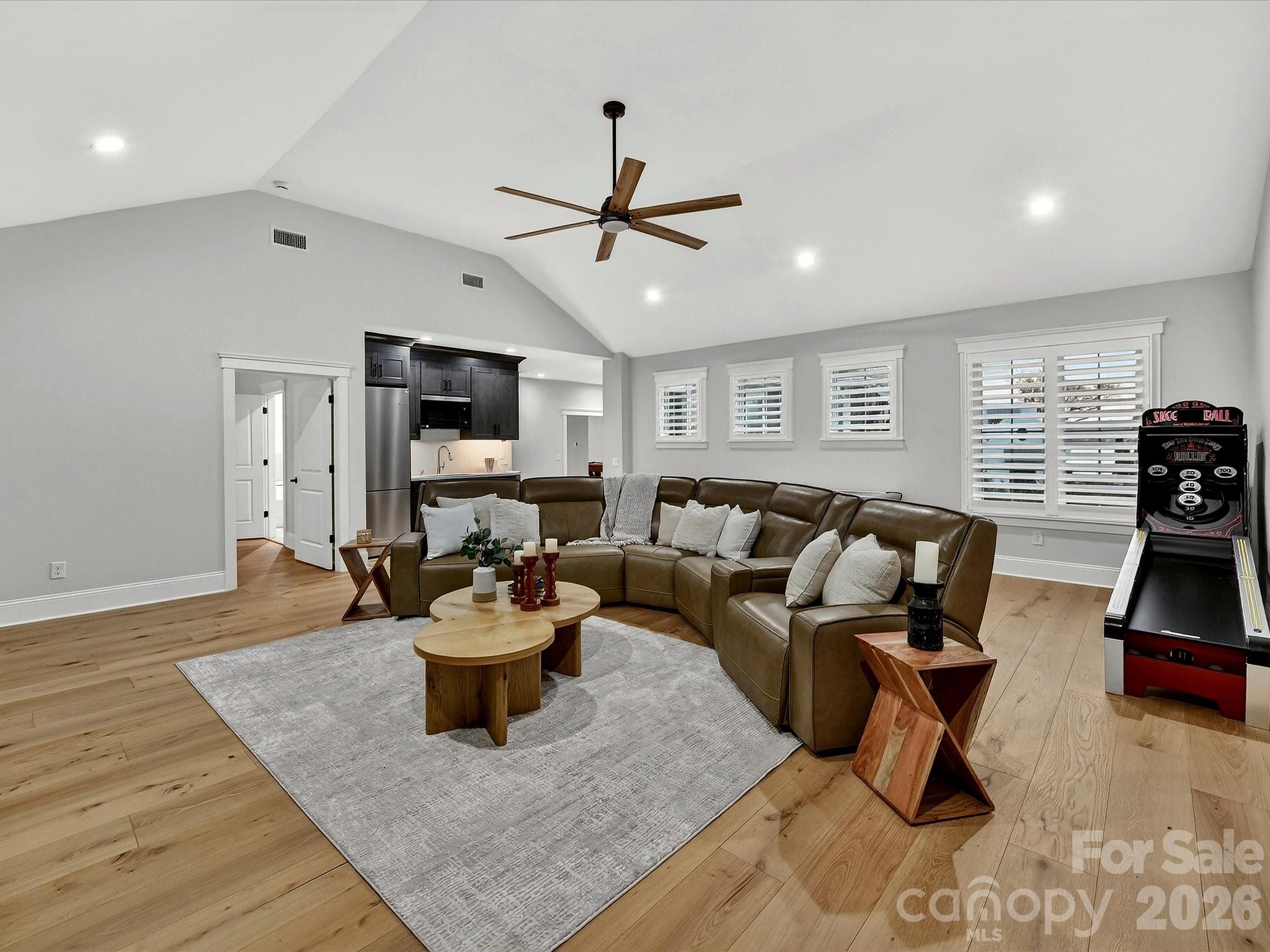 Point Largo - Residential