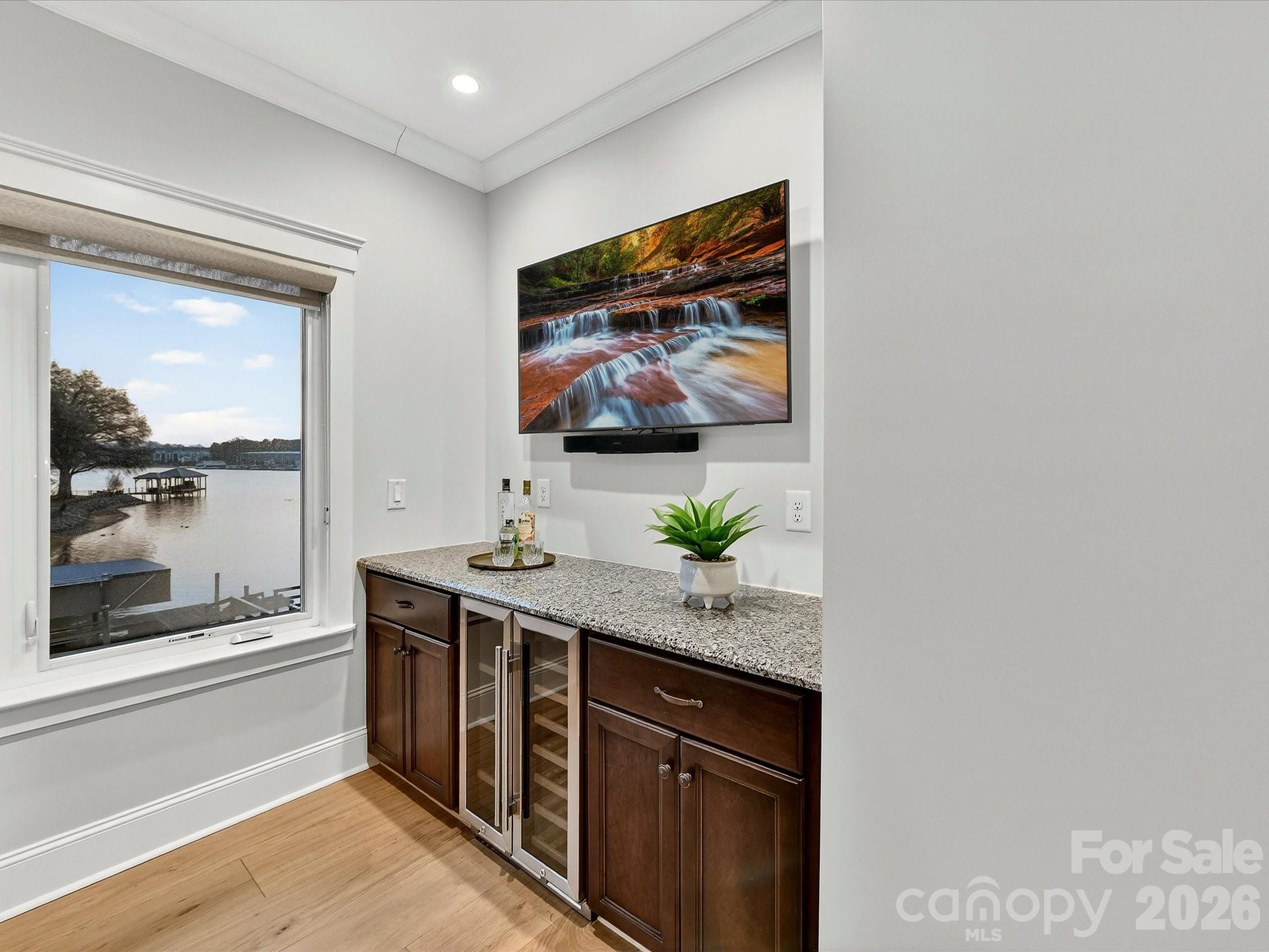 Point Largo - Residential