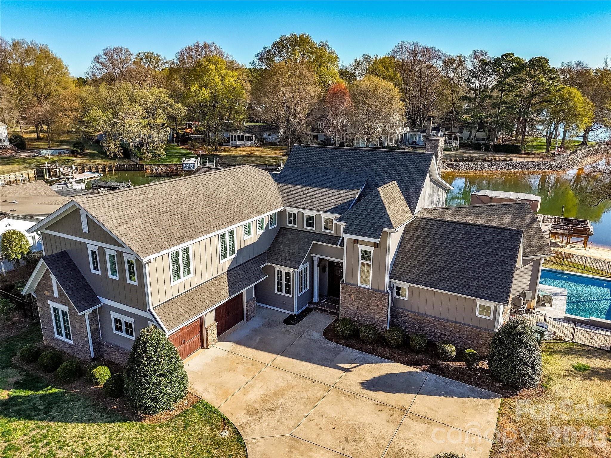 Point Largo - Residential