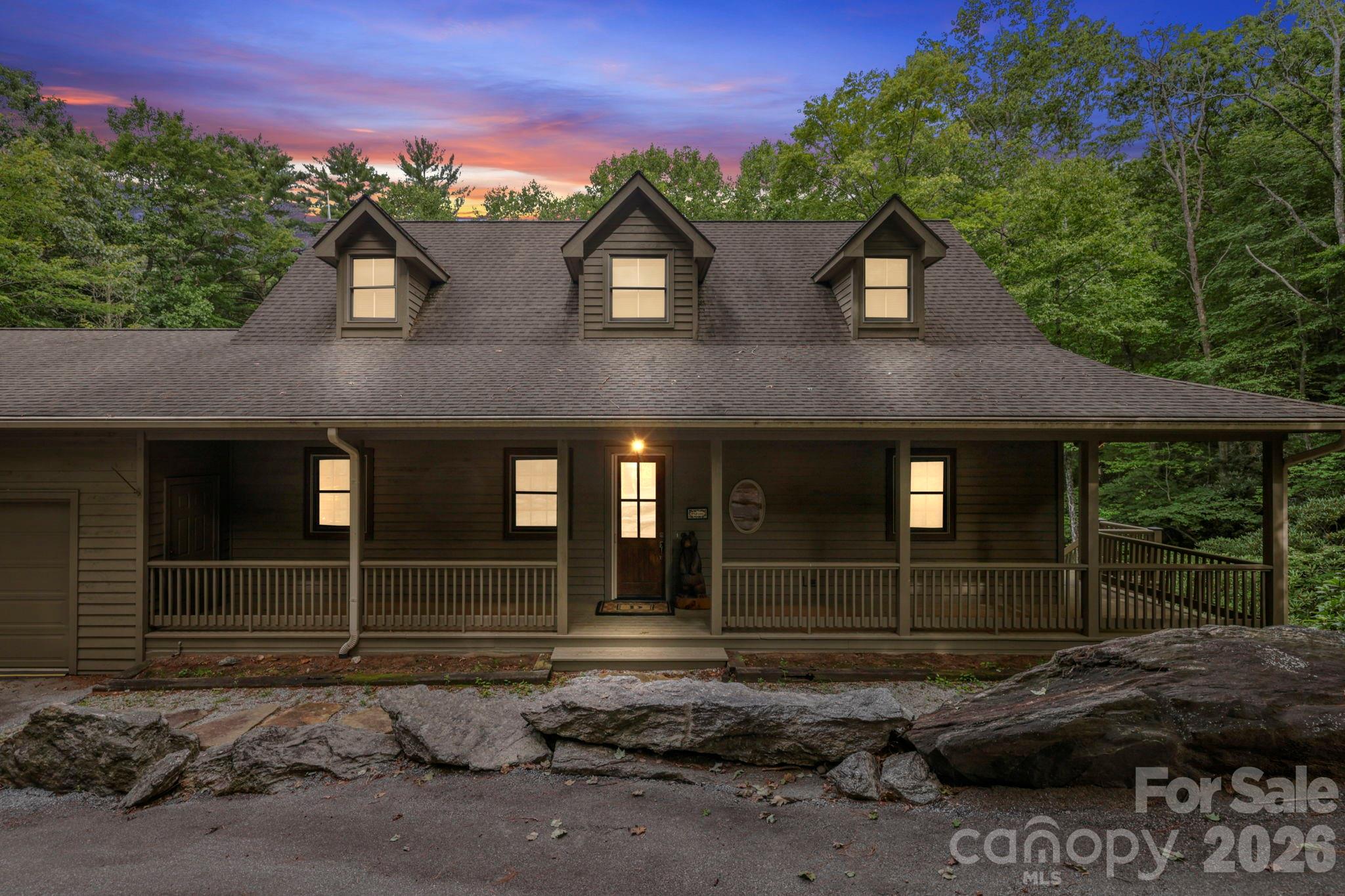 911 Buckberry Drive N, Sapphire, NC, 28774