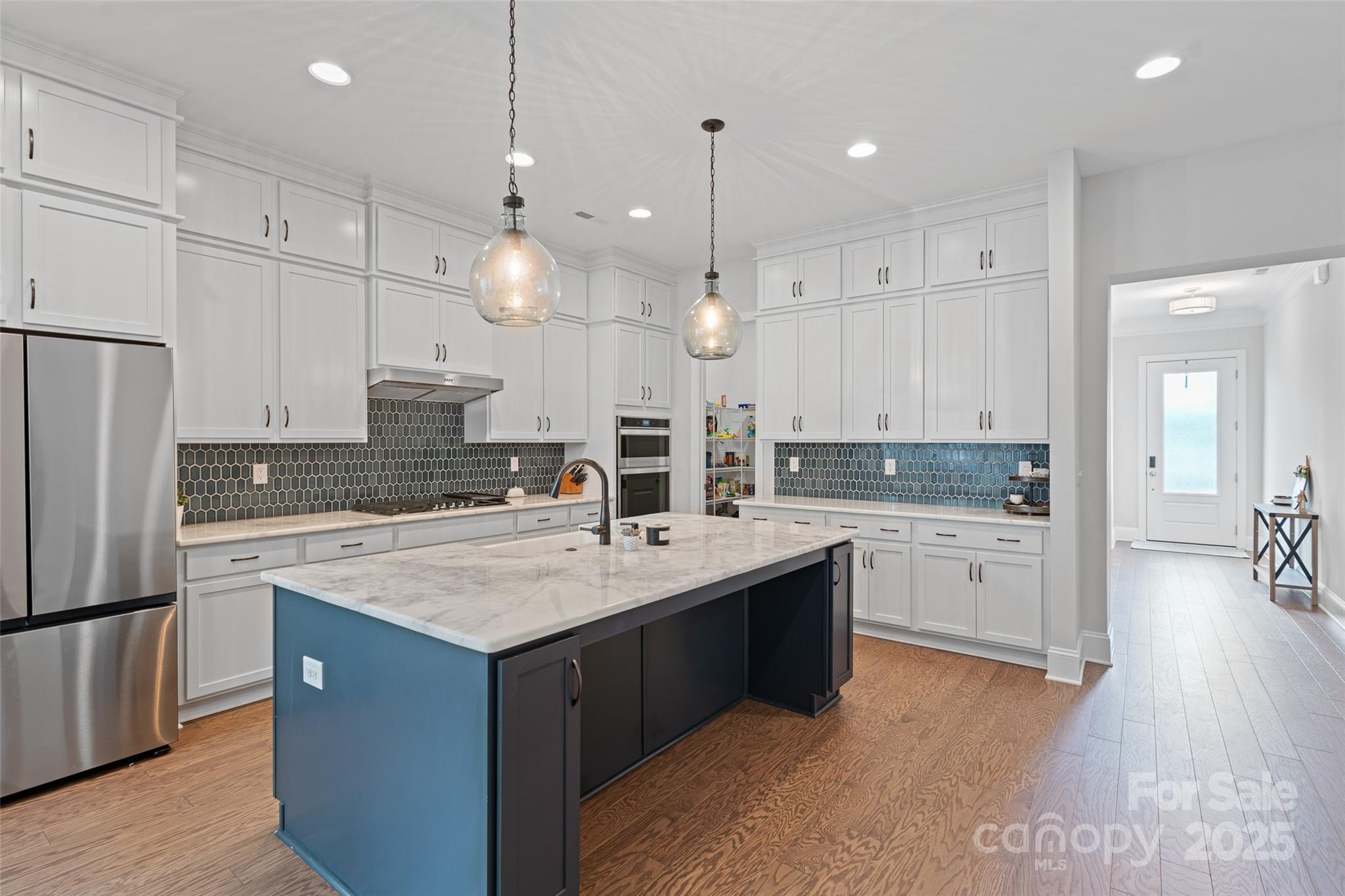 1390 Cedardale Lane