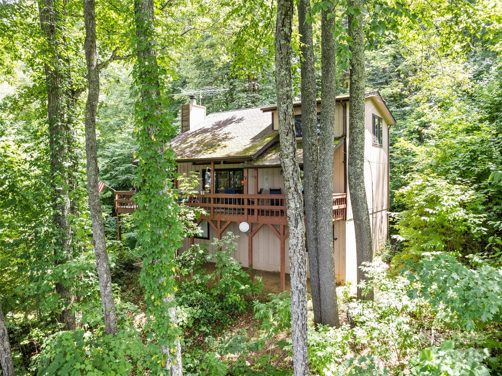 1672 Summit Drive
