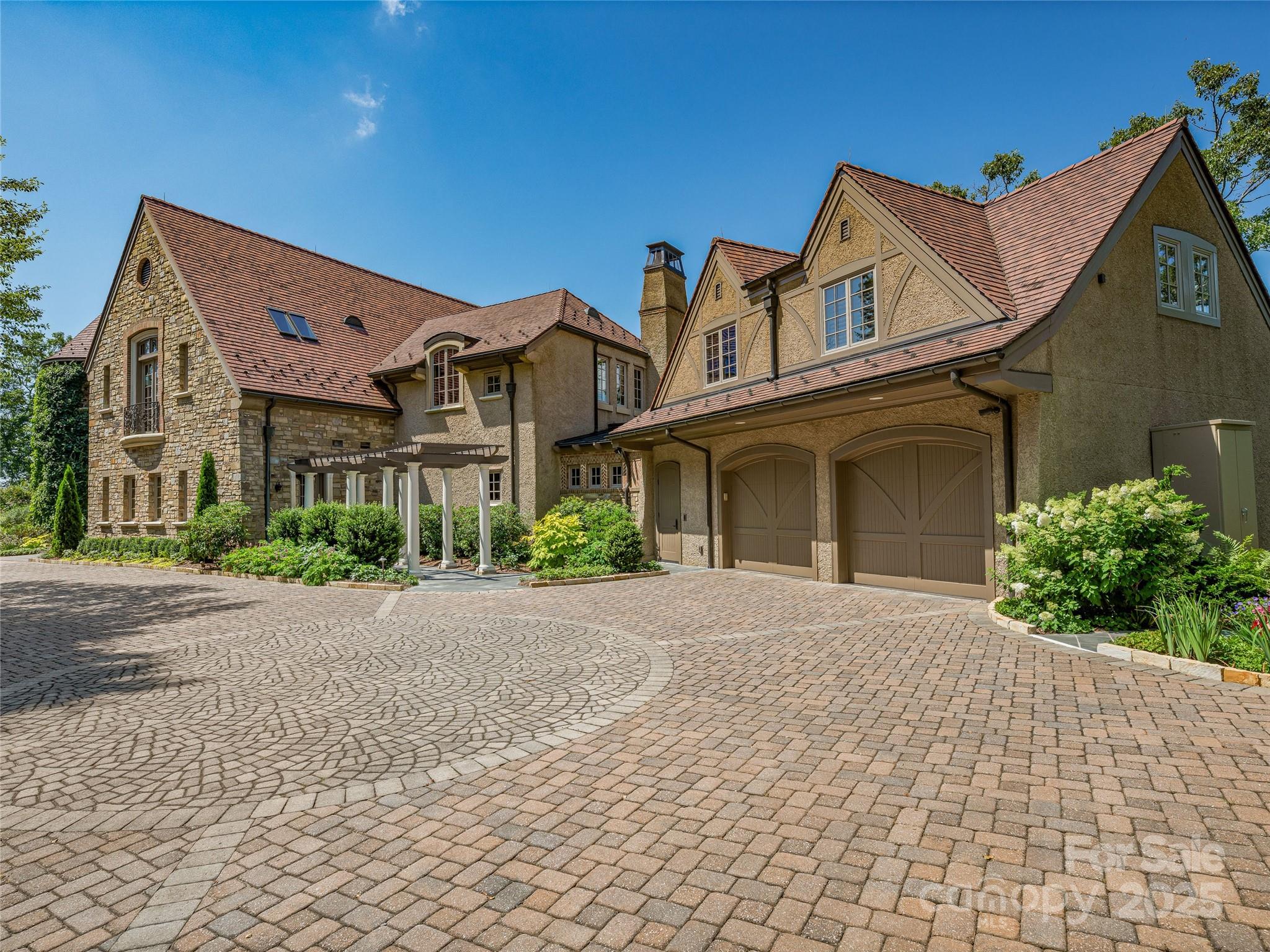 234 Skycliff Drive 3