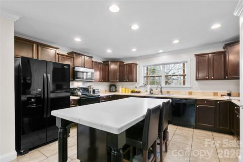 Photo of 28 Chapel Park Road, Asheville, NC 28803 (MLS # 4359429)