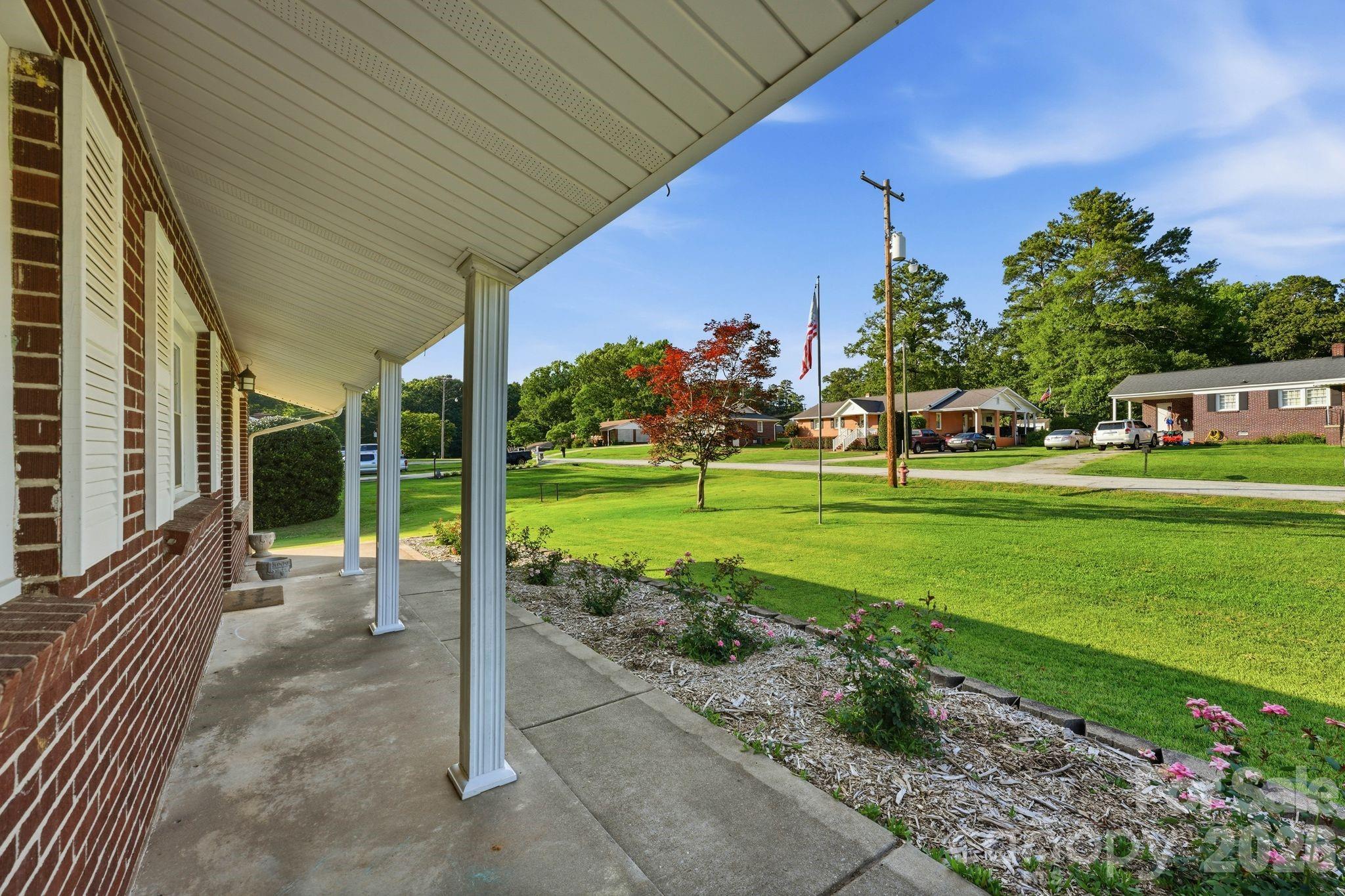 112 Brookside Drive