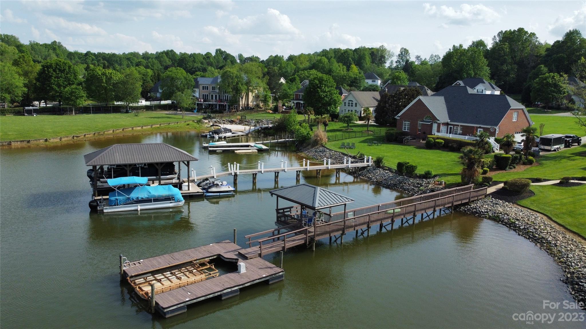 Morrison Cove - Residential