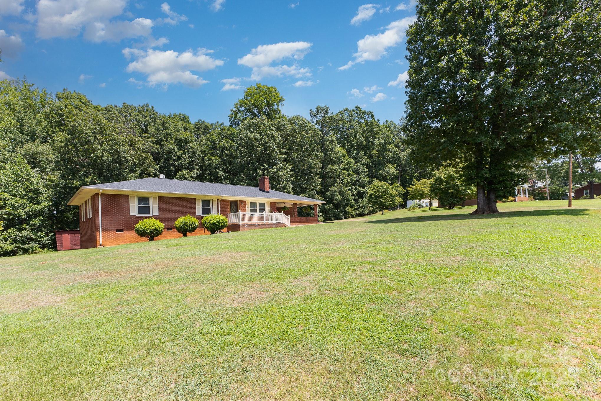 215 Suncrest Road