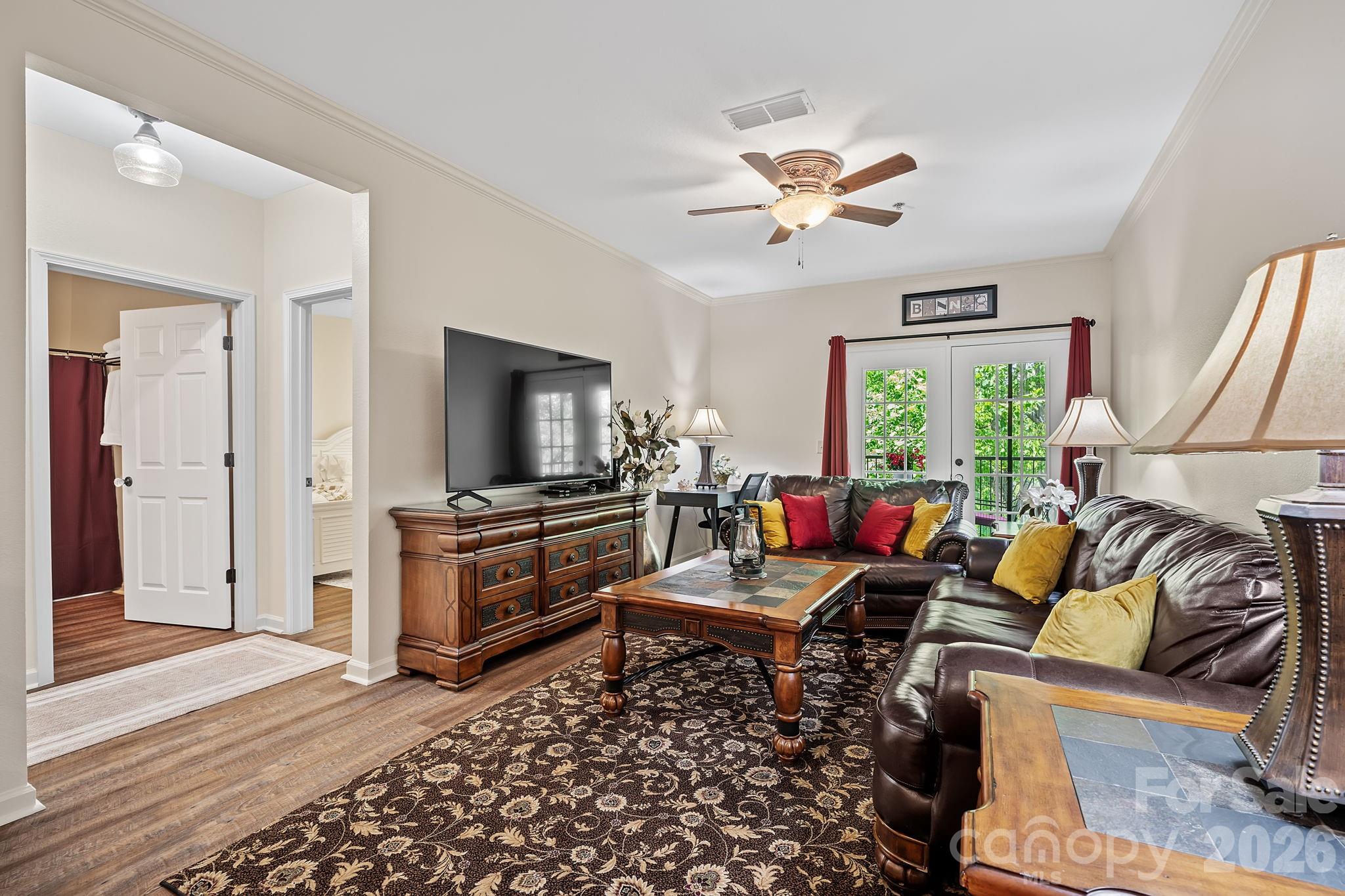 400 Vista Lake Drive 208