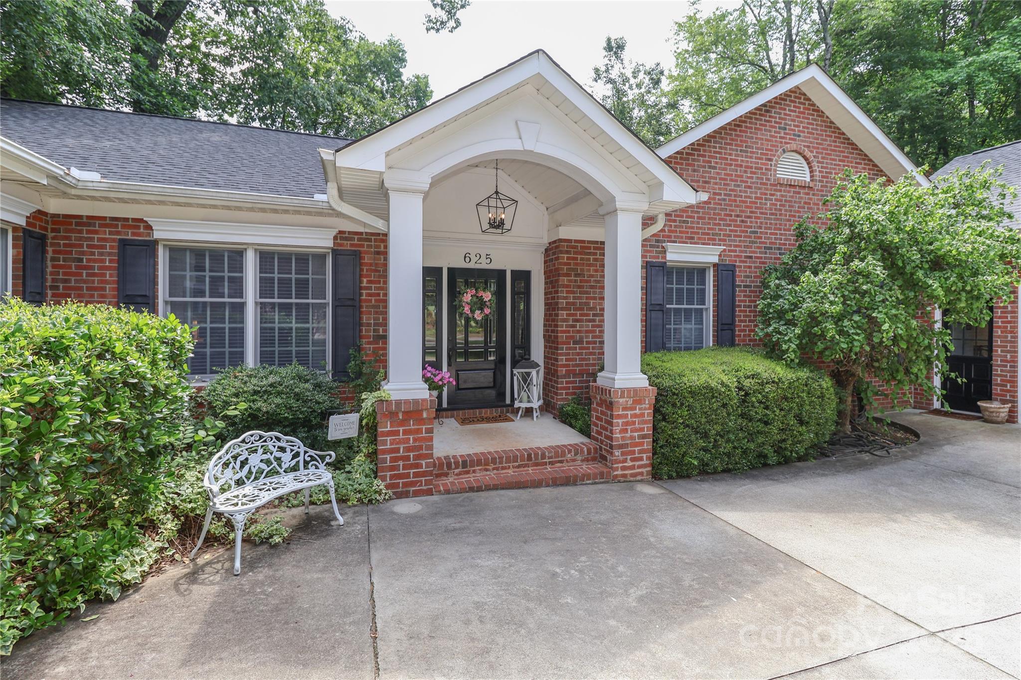 625 Saint Andrews Road