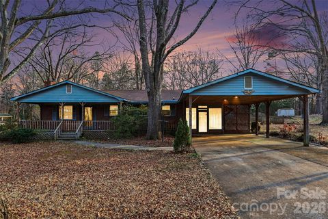 1343 Cedar Pines Lake Road Lancaster SC 29720