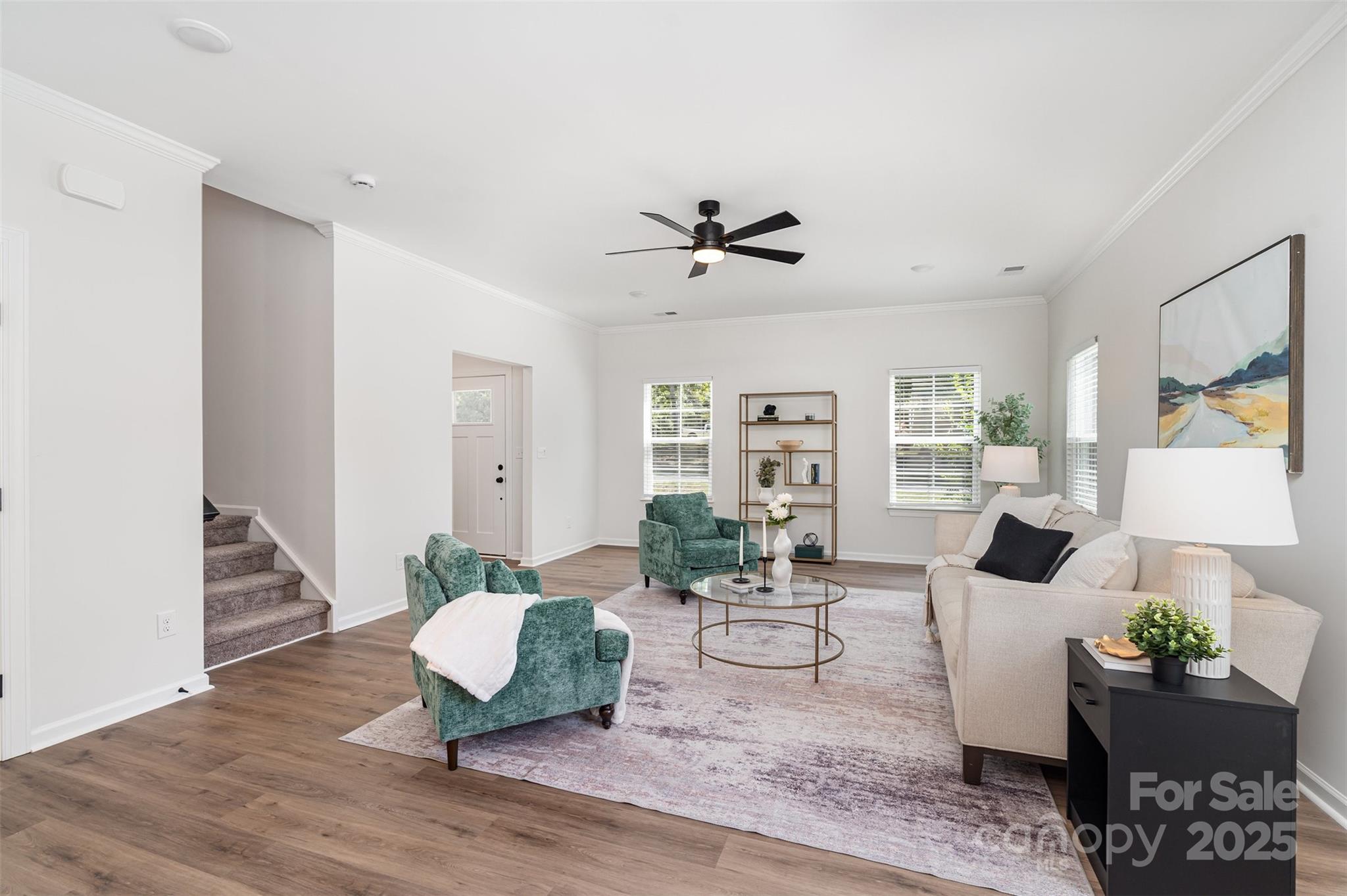 1563 Riverview Circle