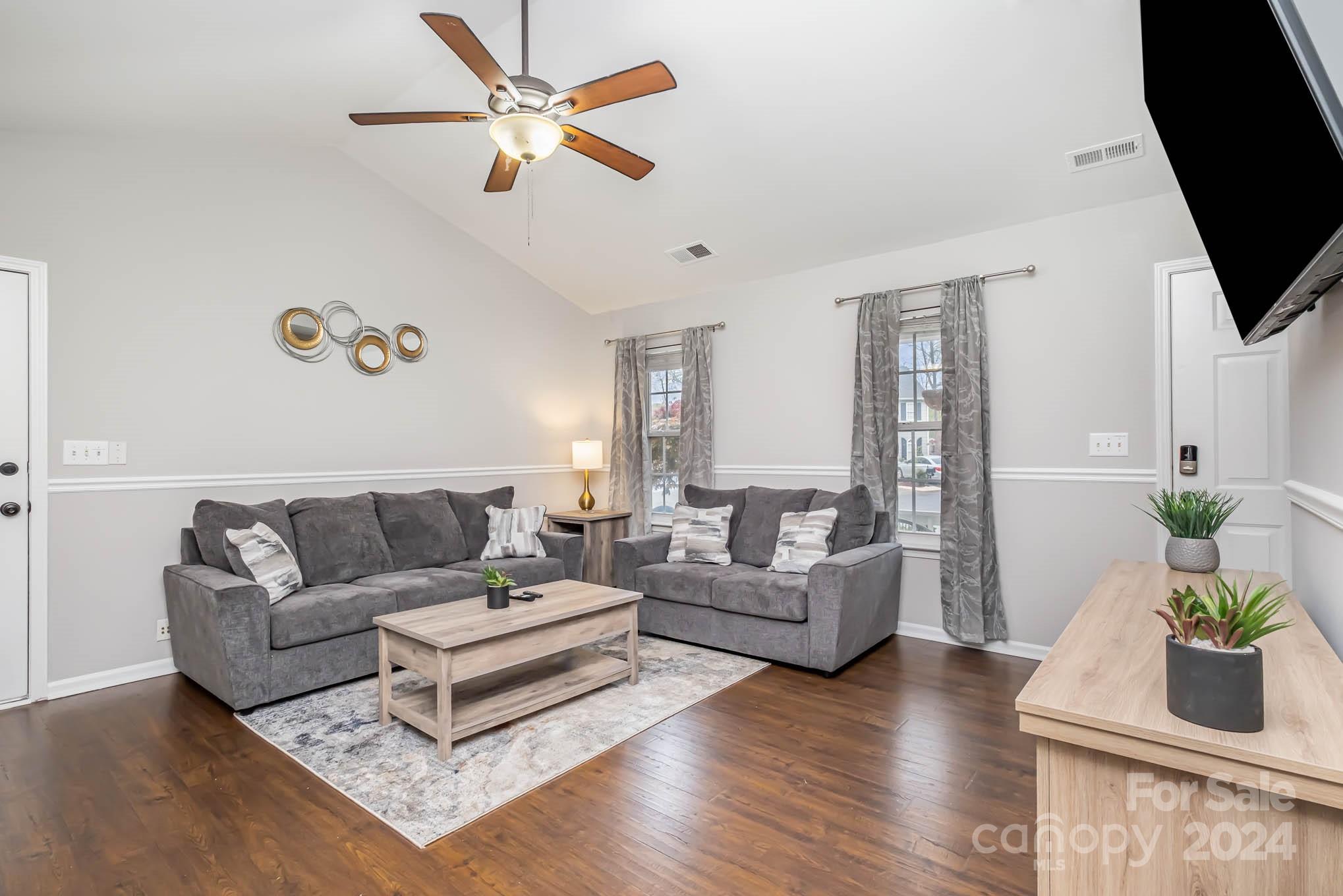 Ivy Meadows - Residential