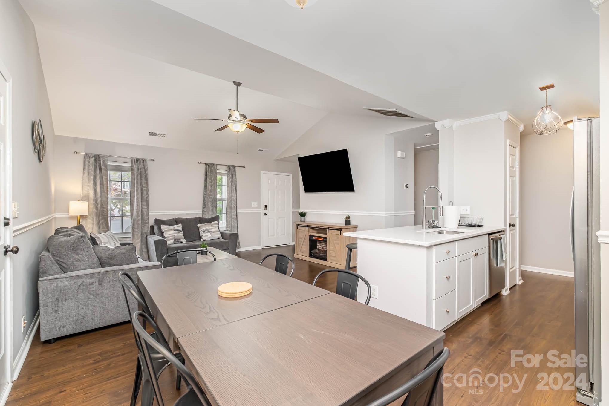Ivy Meadows - Residential
