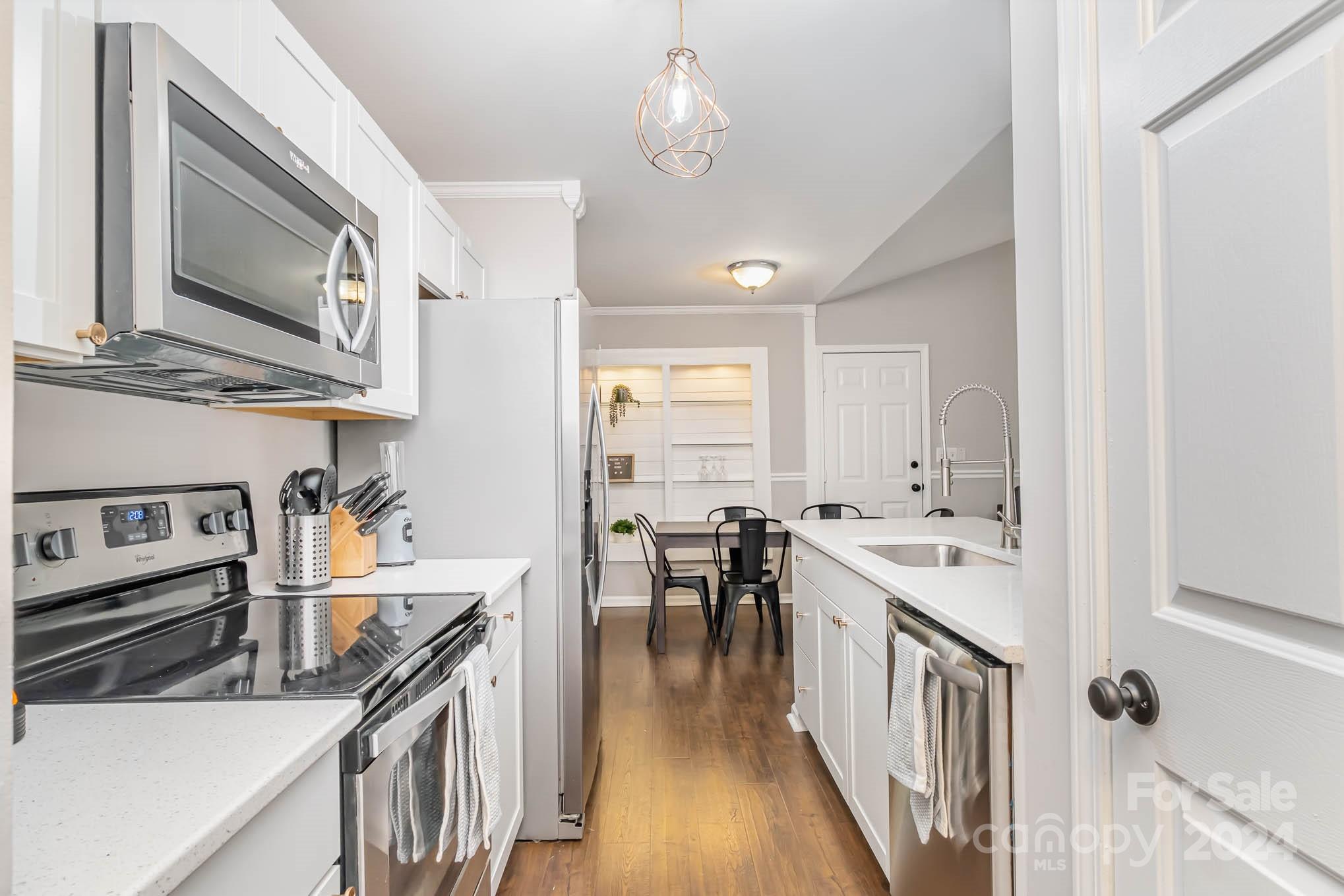 Ivy Meadows - Residential