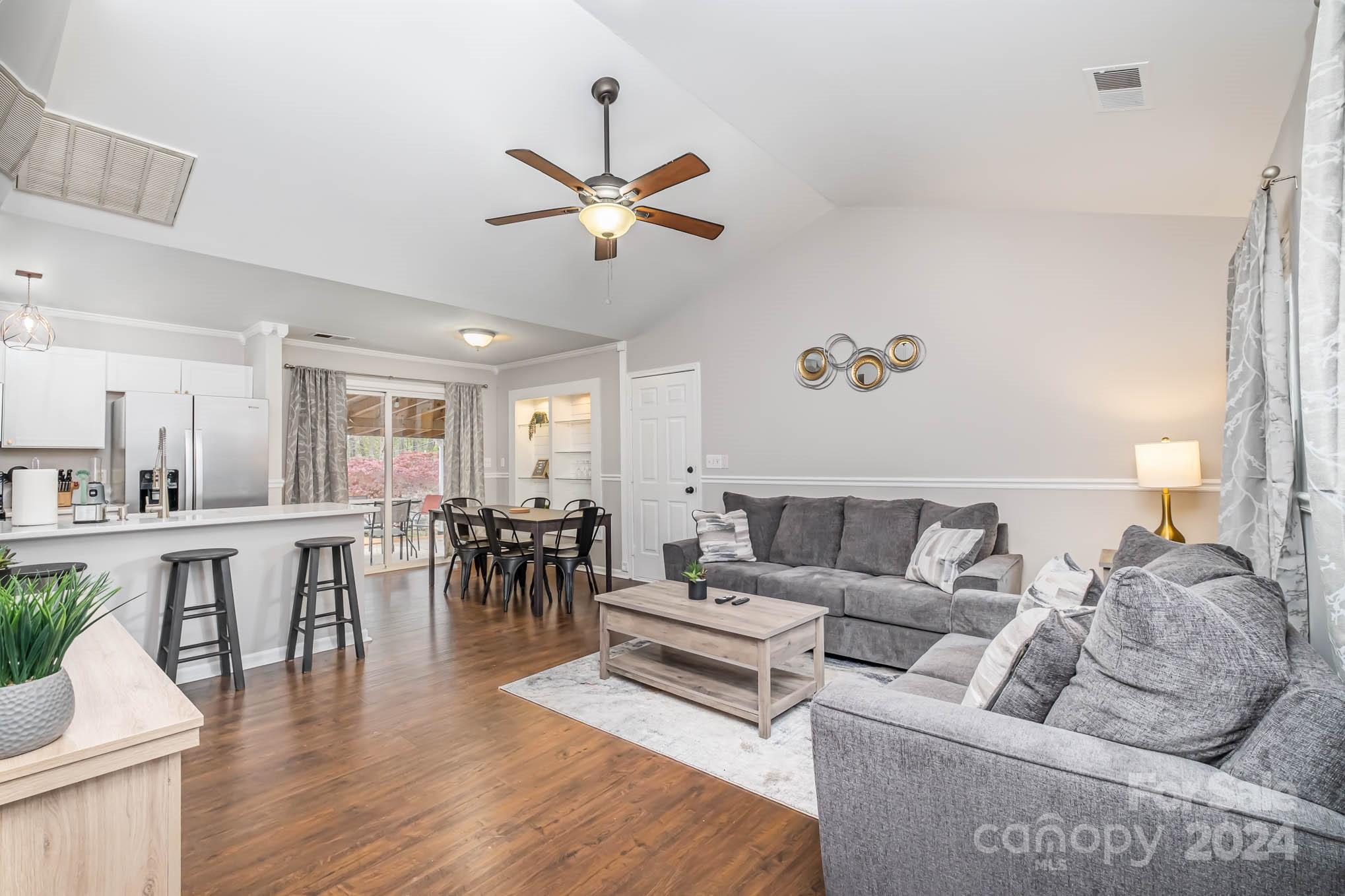 Ivy Meadows - Residential