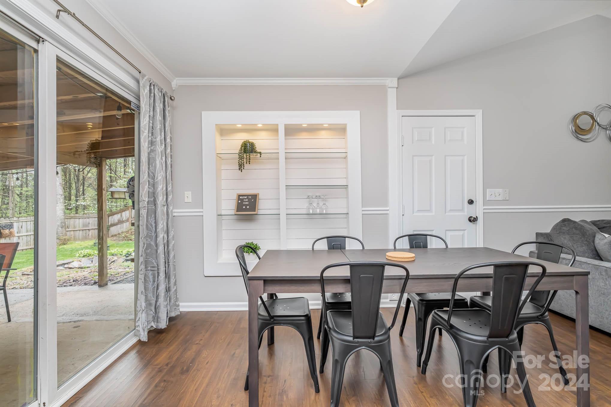 Ivy Meadows - Residential