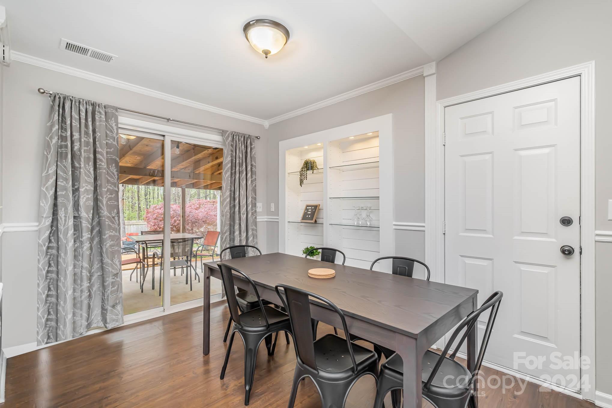 Ivy Meadows - Residential