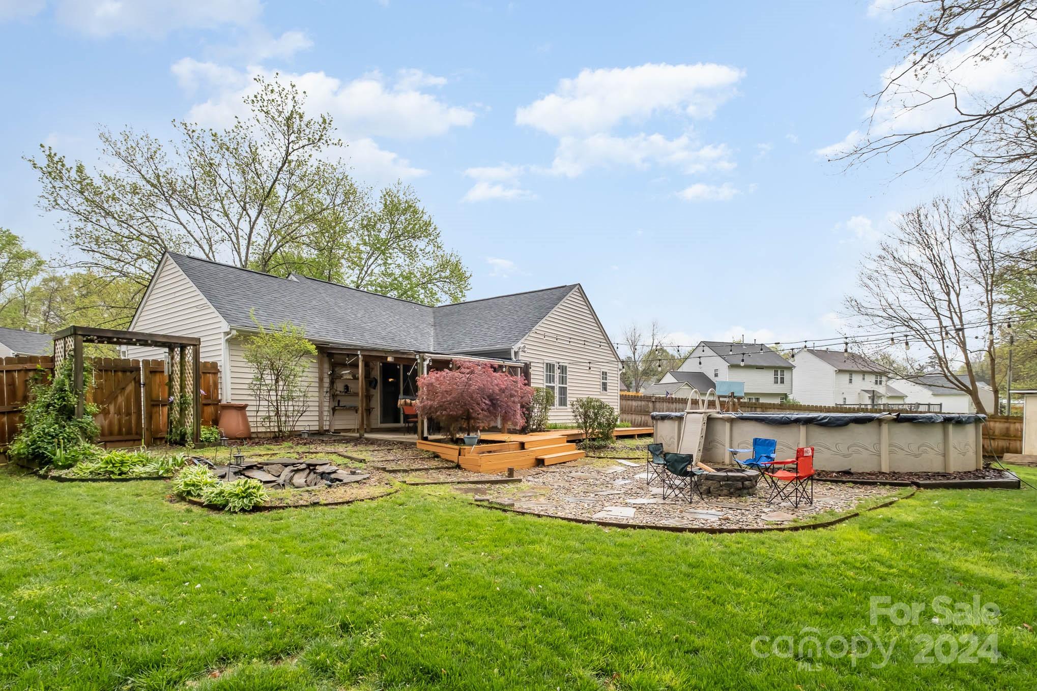 Ivy Meadows - Residential