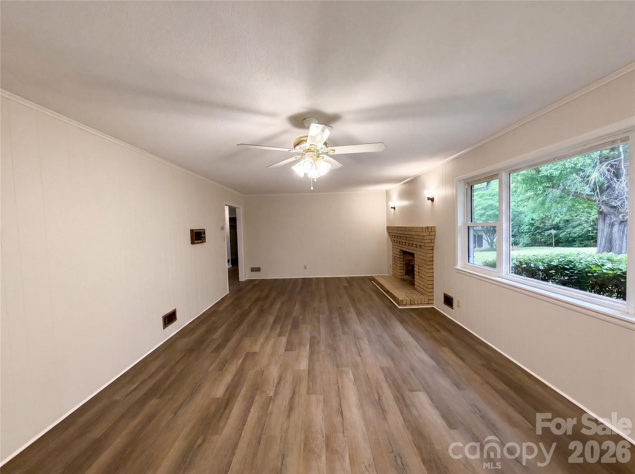 128 Greenview Drive