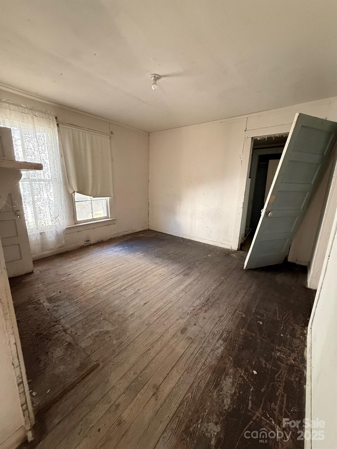 235 Broad Drive SW