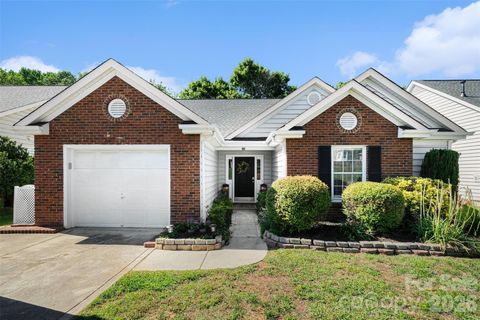 Photo of 526 Carlisle Drive, Indian Trail, NC 28079 (MLS # 4374572)