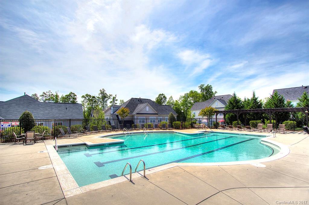 Riviera - Residential