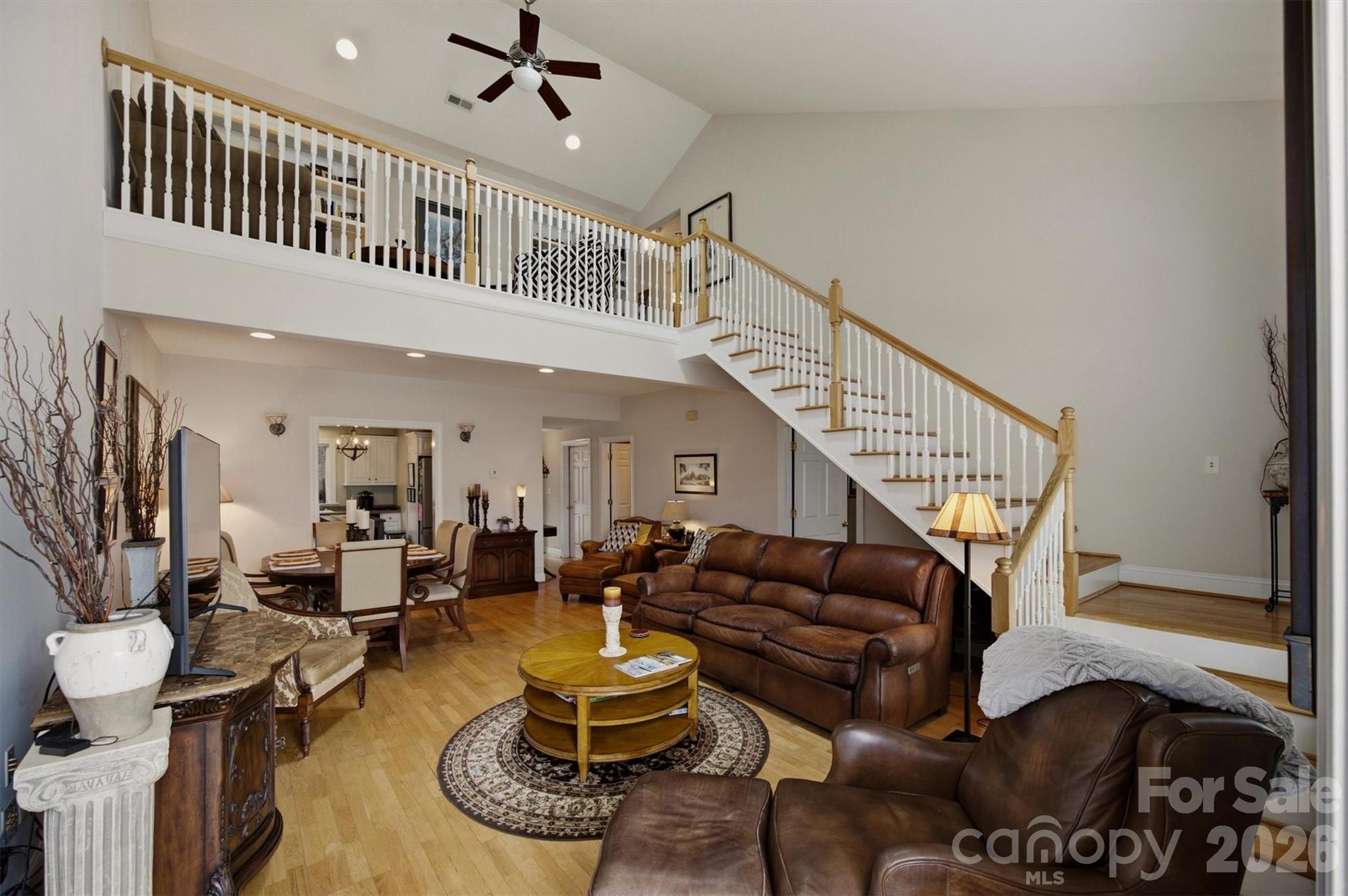 115 W Meeting Street
