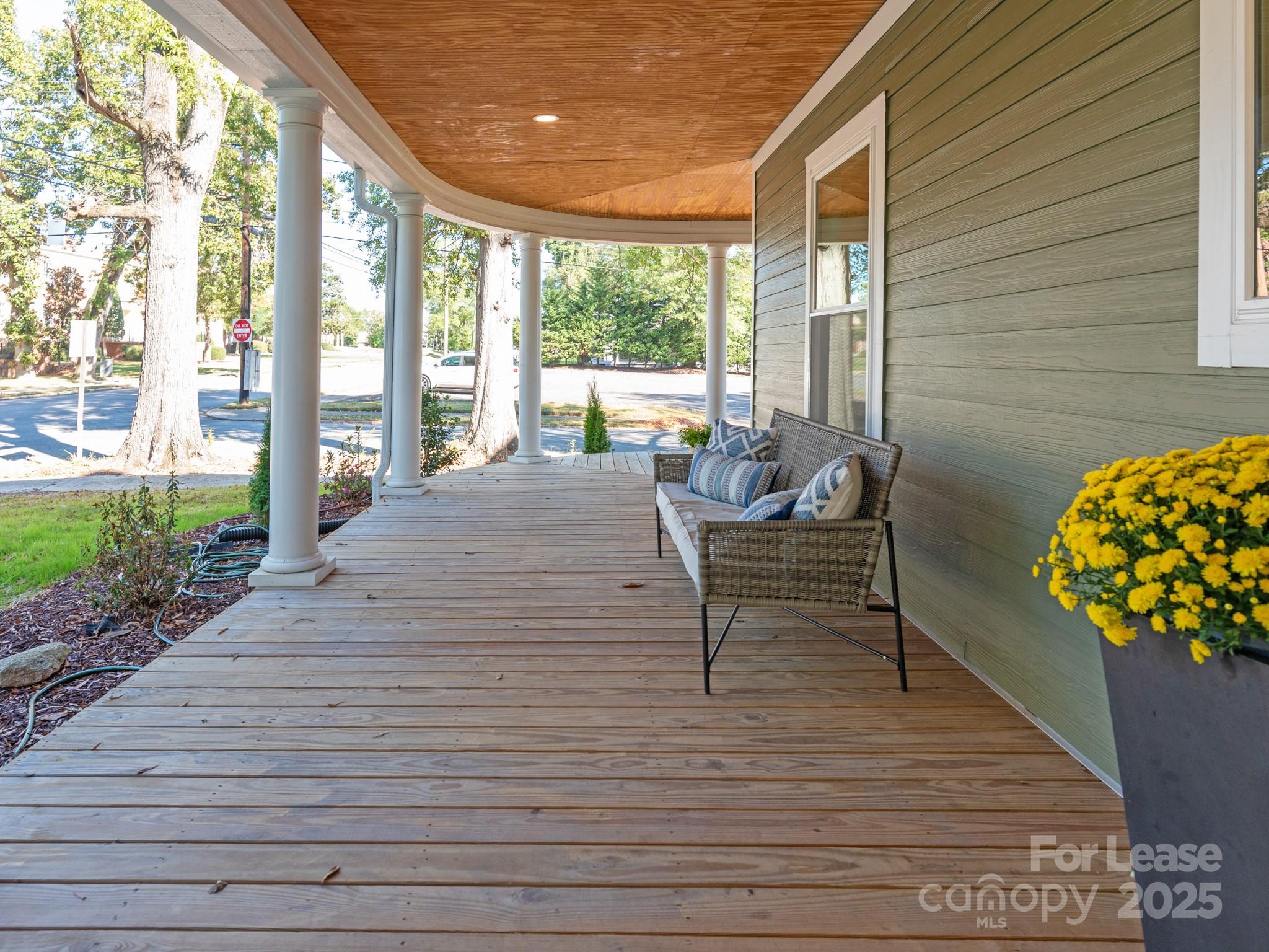 402 S Chester Street