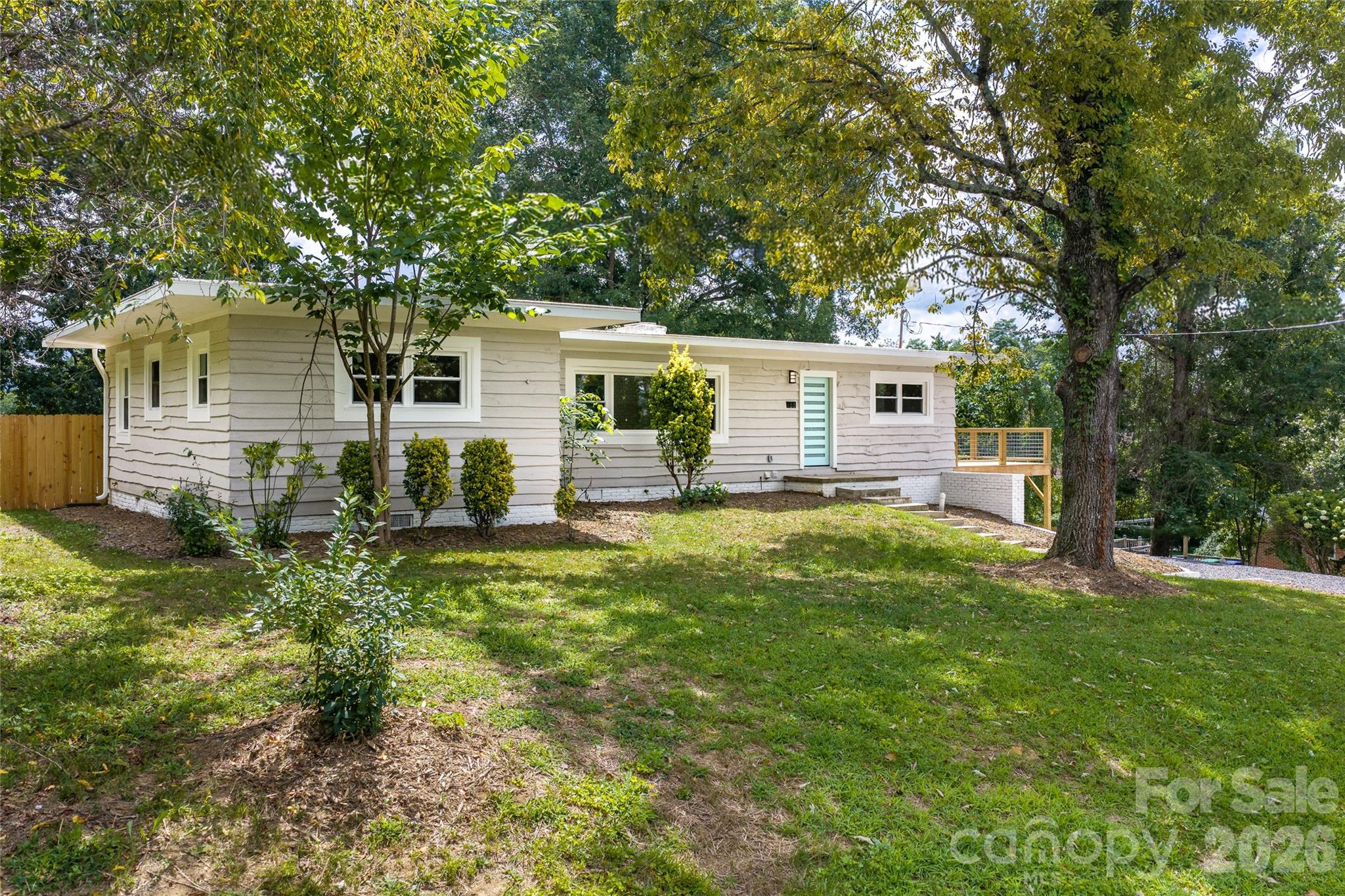 155 Oak Terrace