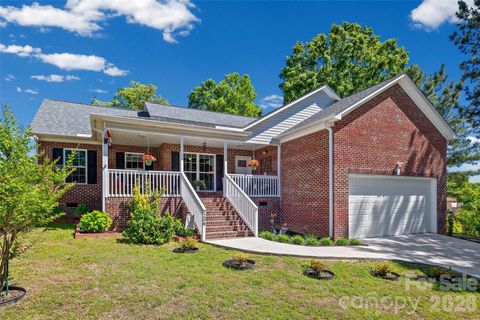 Photo of 208 Victoria Circle, York, SC 29745 (MLS # 4381386)