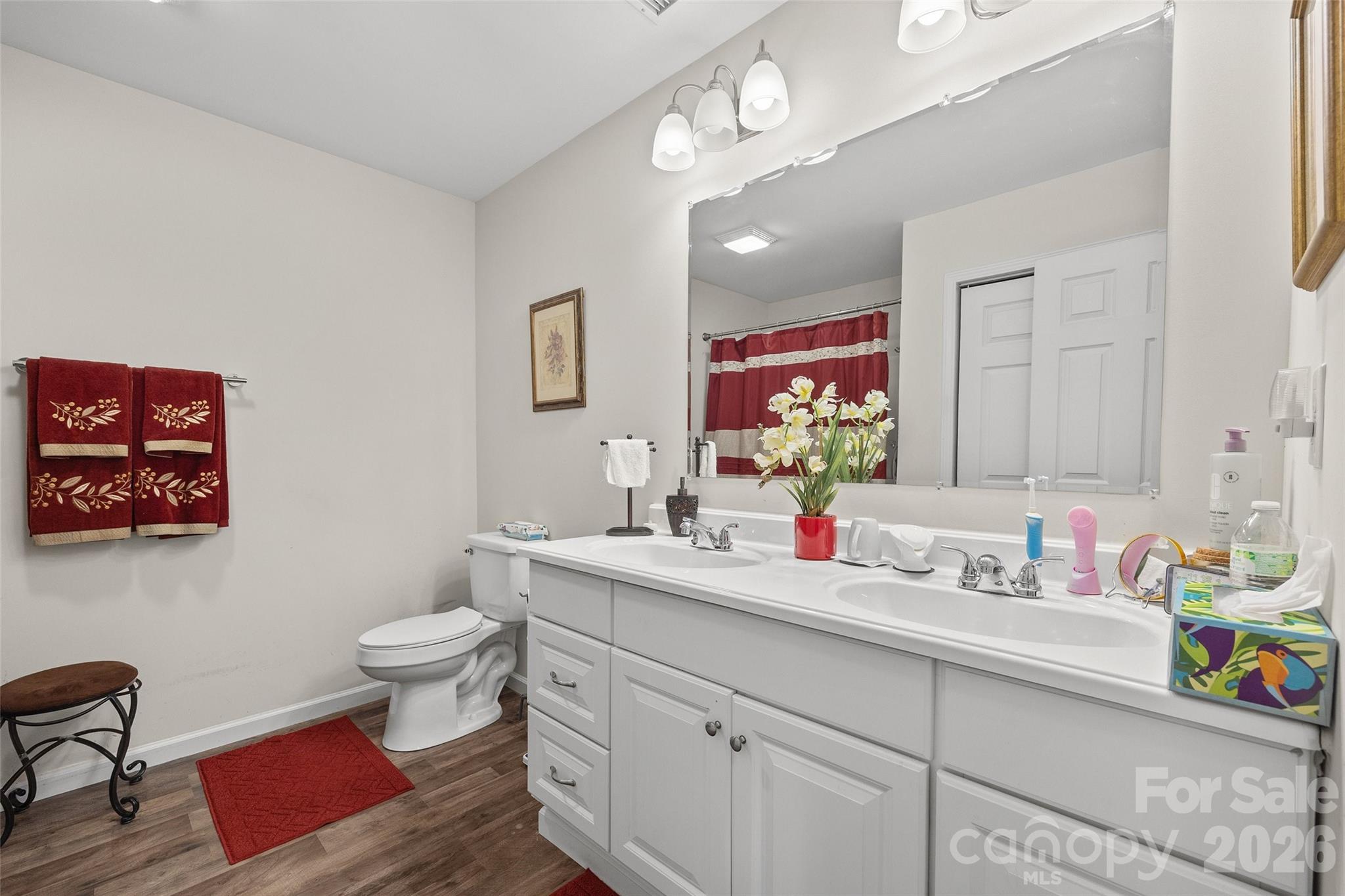 Ole Eastpointe - Residential