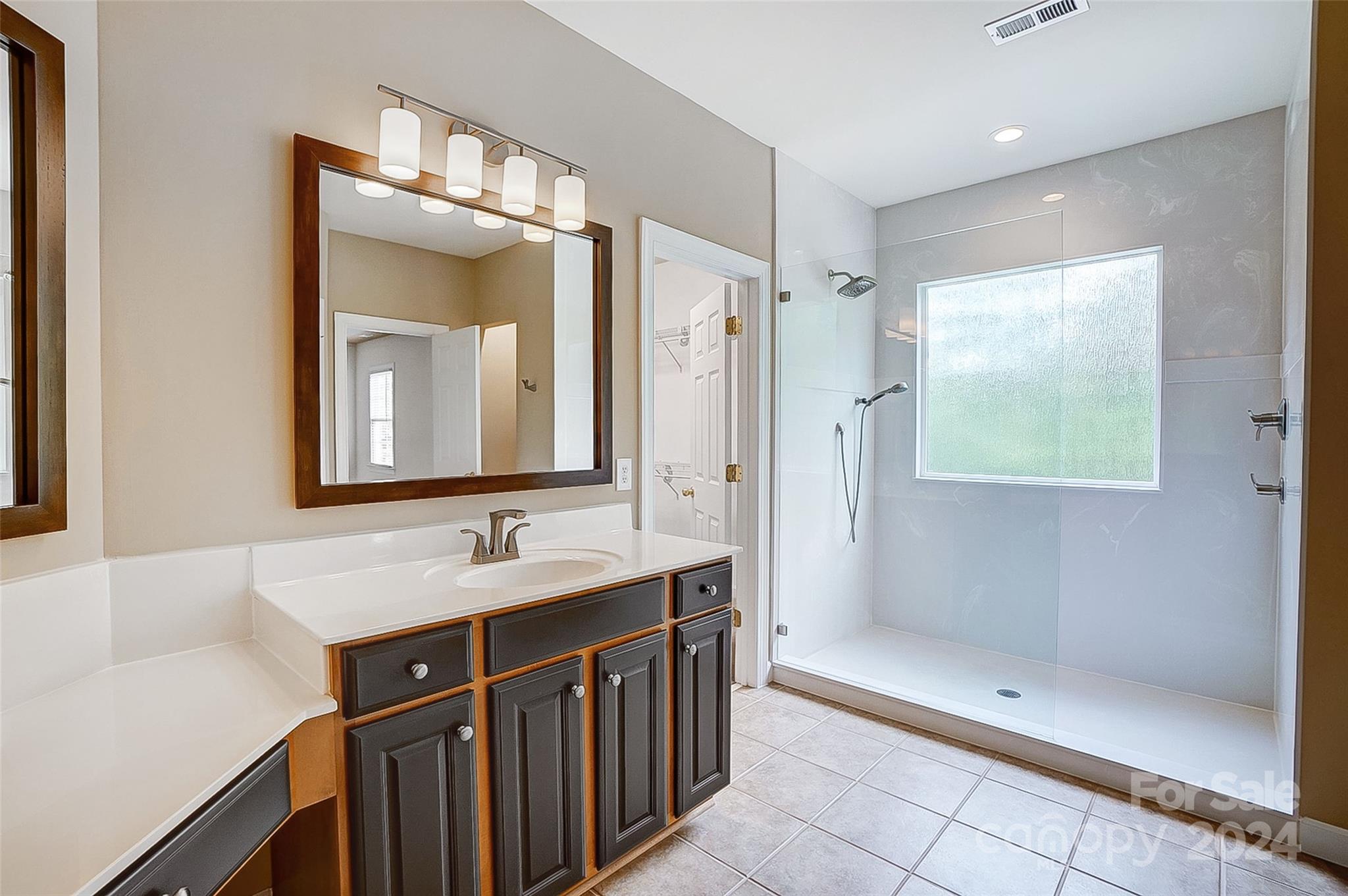 Lake Shore - Residential