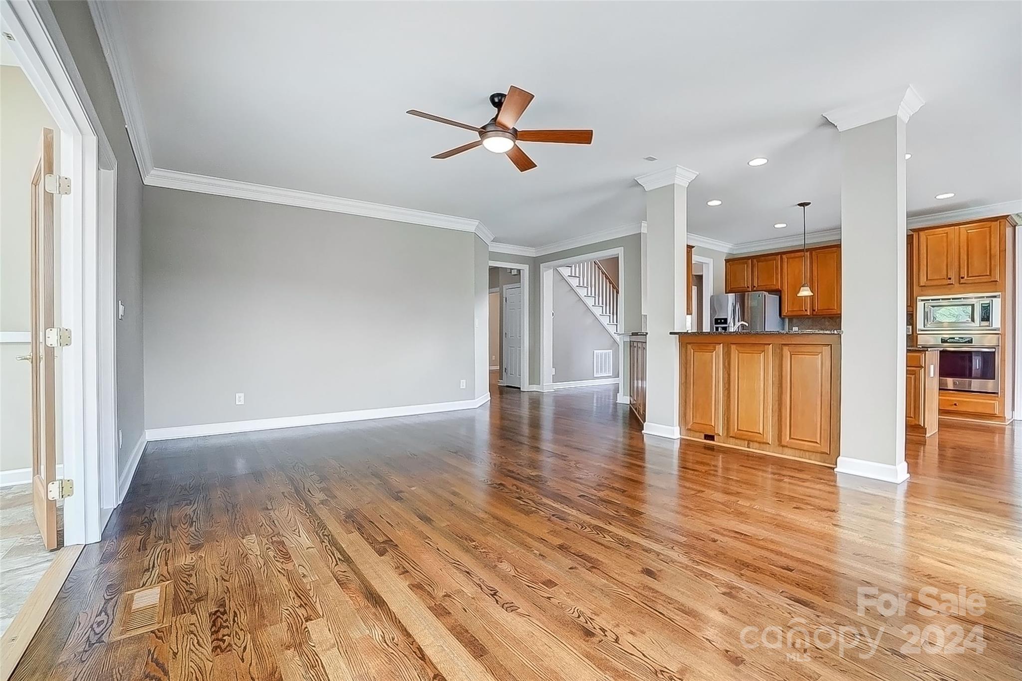 Lake Shore - Residential