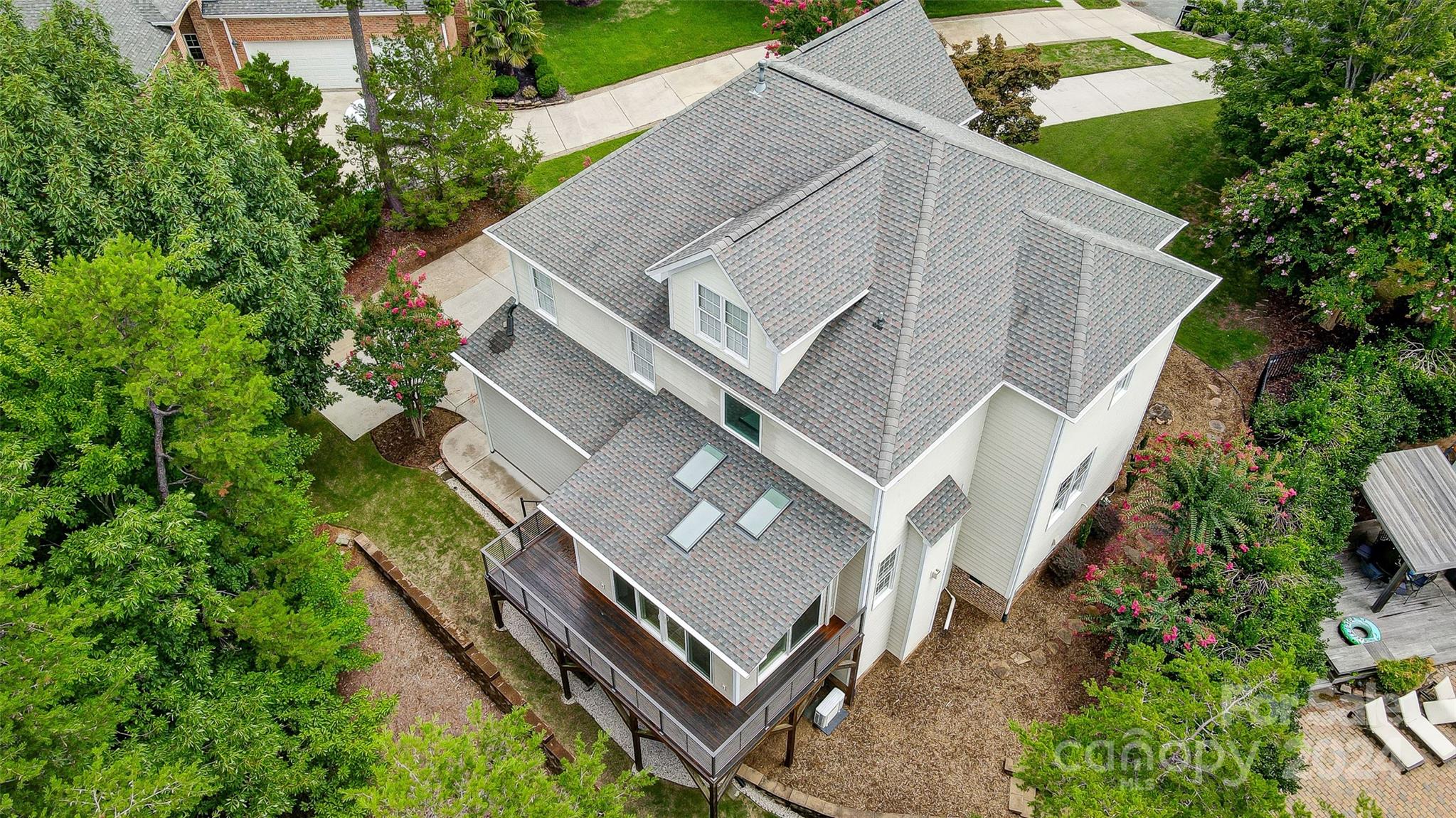 Lake Shore - Residential