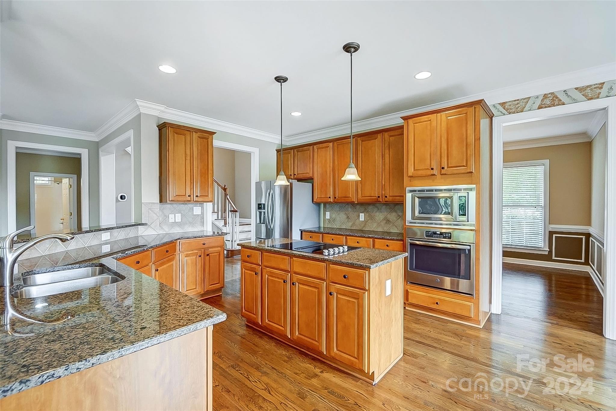 Lake Shore - Residential