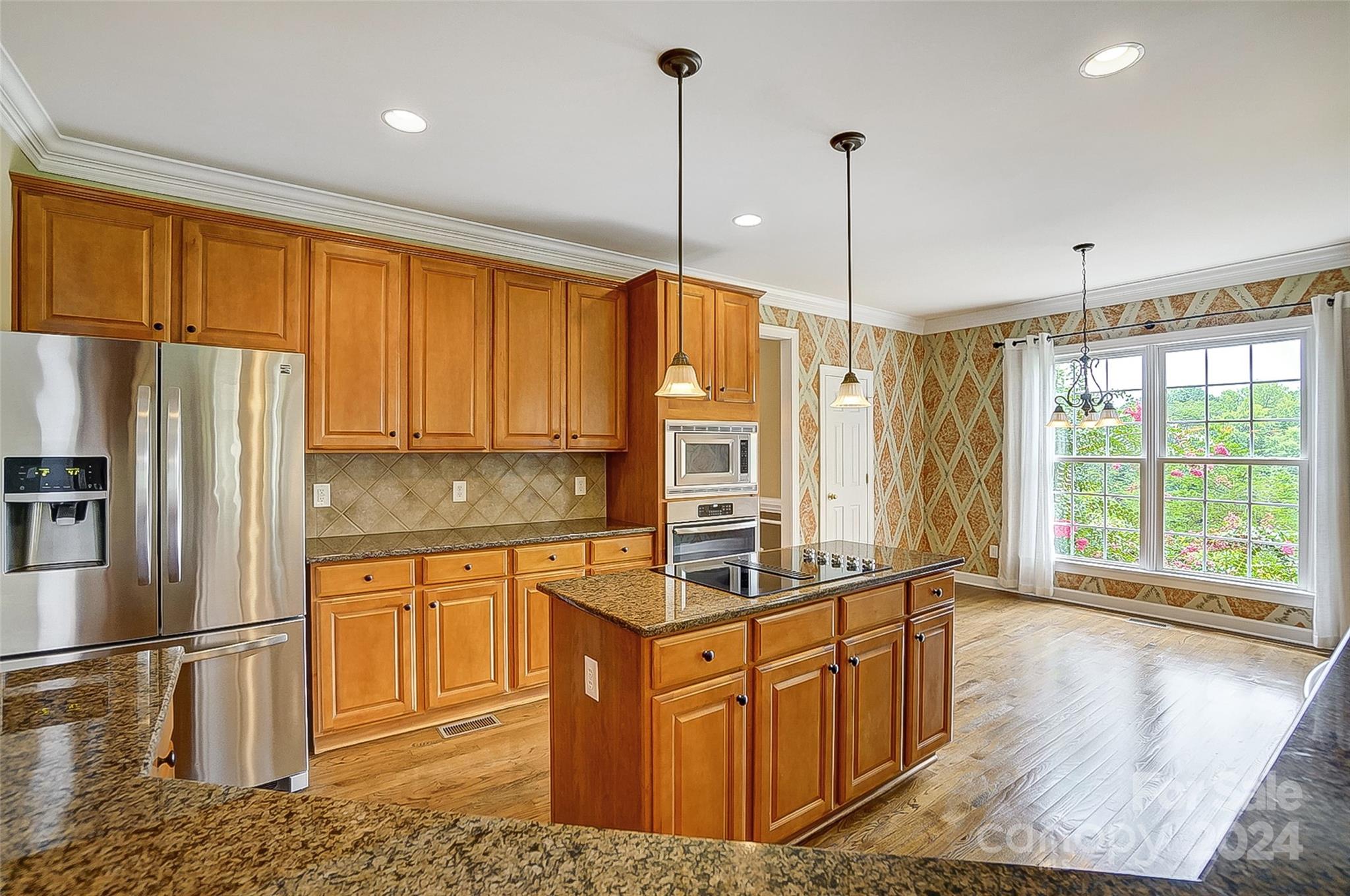 Lake Shore - Residential