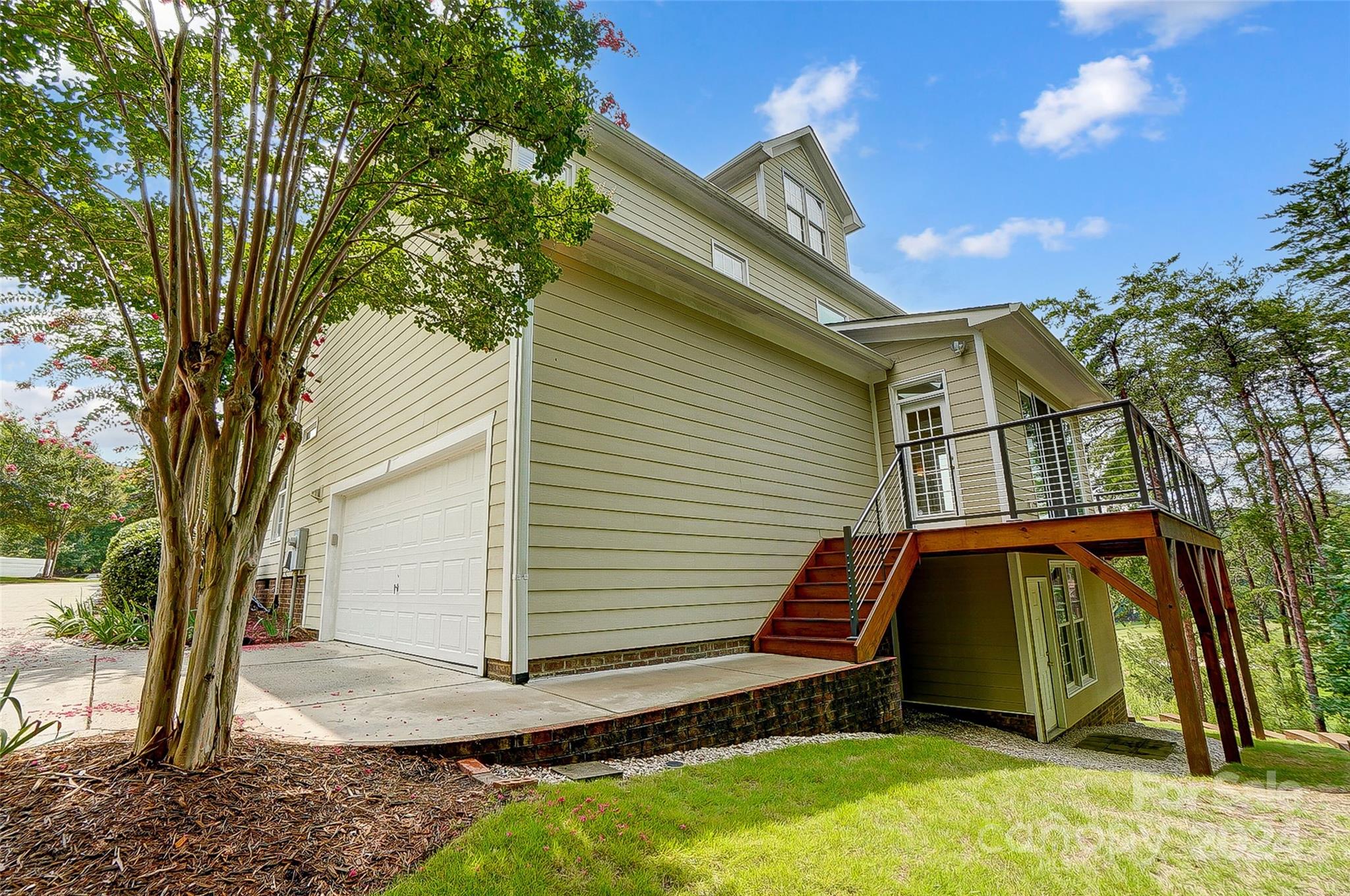 Lake Shore - Residential