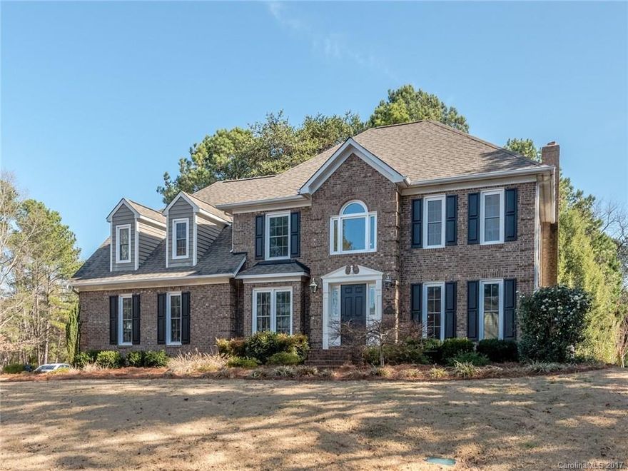 Experience Tega Cay living in this updated & well cared for home! Beautiful kitchen with island, granite counters, tile backsplash, SS appliances, gas range w/ convection oven, & eat-in breakfast nook. Formal dining & living room. Master suite features remodeled bath, dual vanities with granite, tiled shower, garden tub and walk-in closet. Roof new in 2011. New HVAC. Newly painted throughout and updated lighting & fans. Large Bonus/5th BR upstairs. Nice flat back yard with deck, patio & firepit.