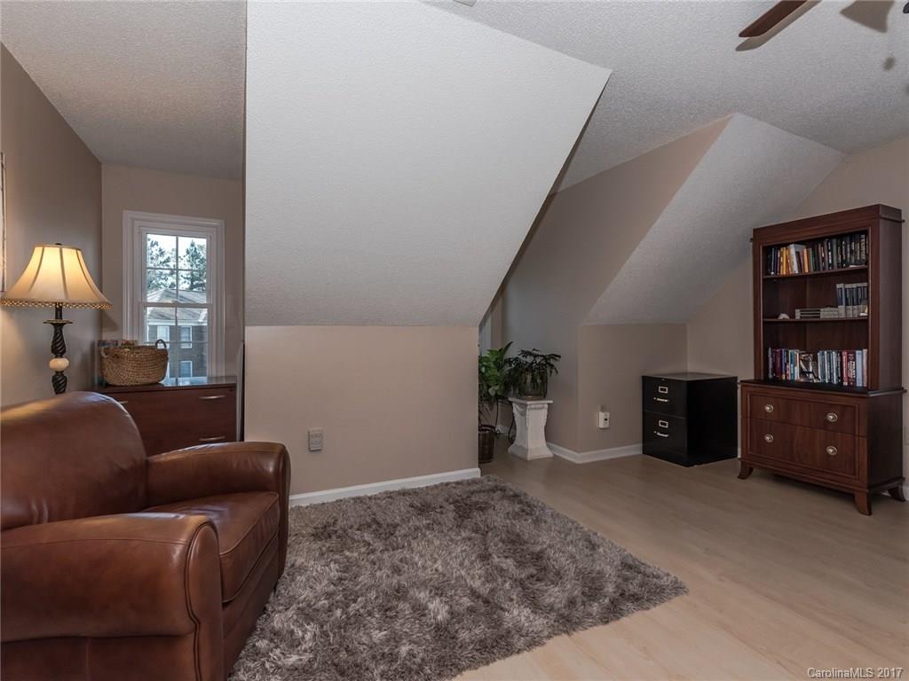 Tega Cay - Residential