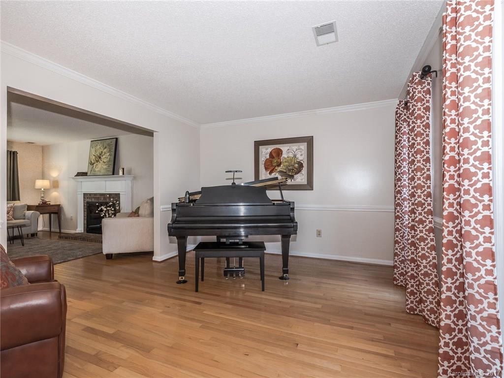 Tega Cay - Residential